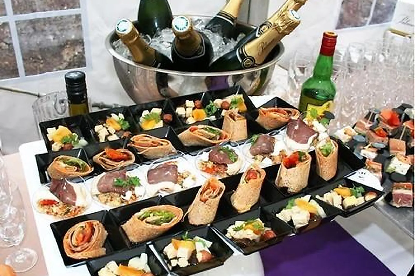 Bretagne, TRAITEURS - BÉNODET (FINISTÈRE) : RAVALEC TRAITEUR