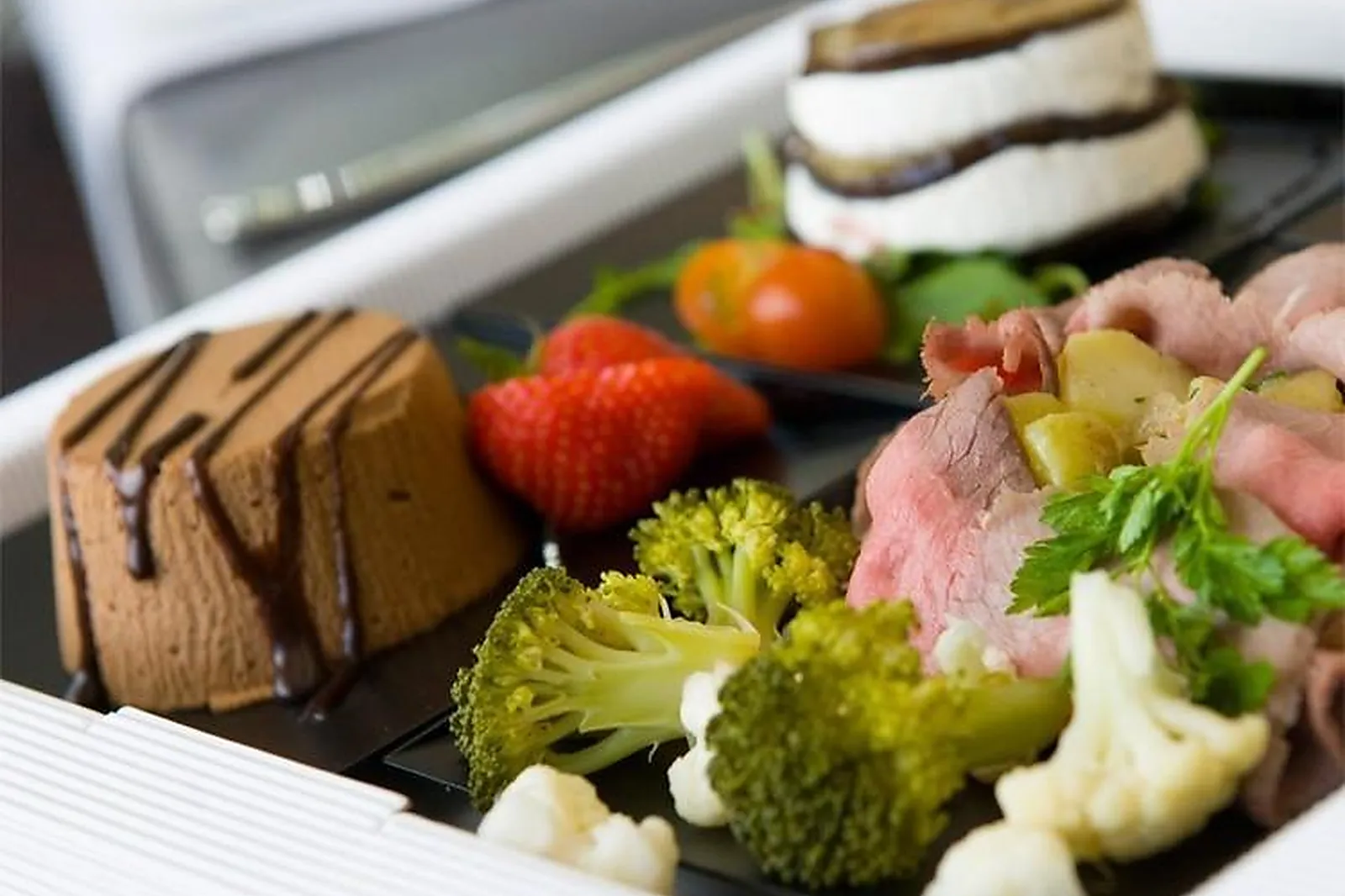 Alsace-Champagne-Ardenne-Lorraine, TRAITEURS - BEZANNES (MARNE) : BERTACCHI RÉCEPTIONS