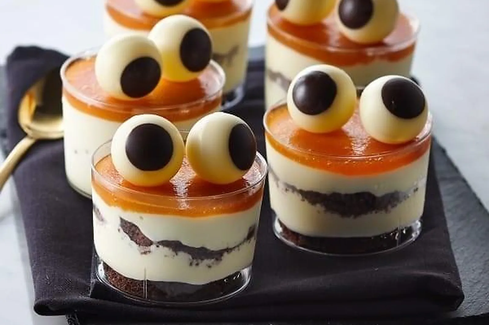 Aquitaine-Limousin-Poitou-Charentes, TRAITEURS - BLANQUEFORT (GIRONDE) : YSIS TRAITEUR