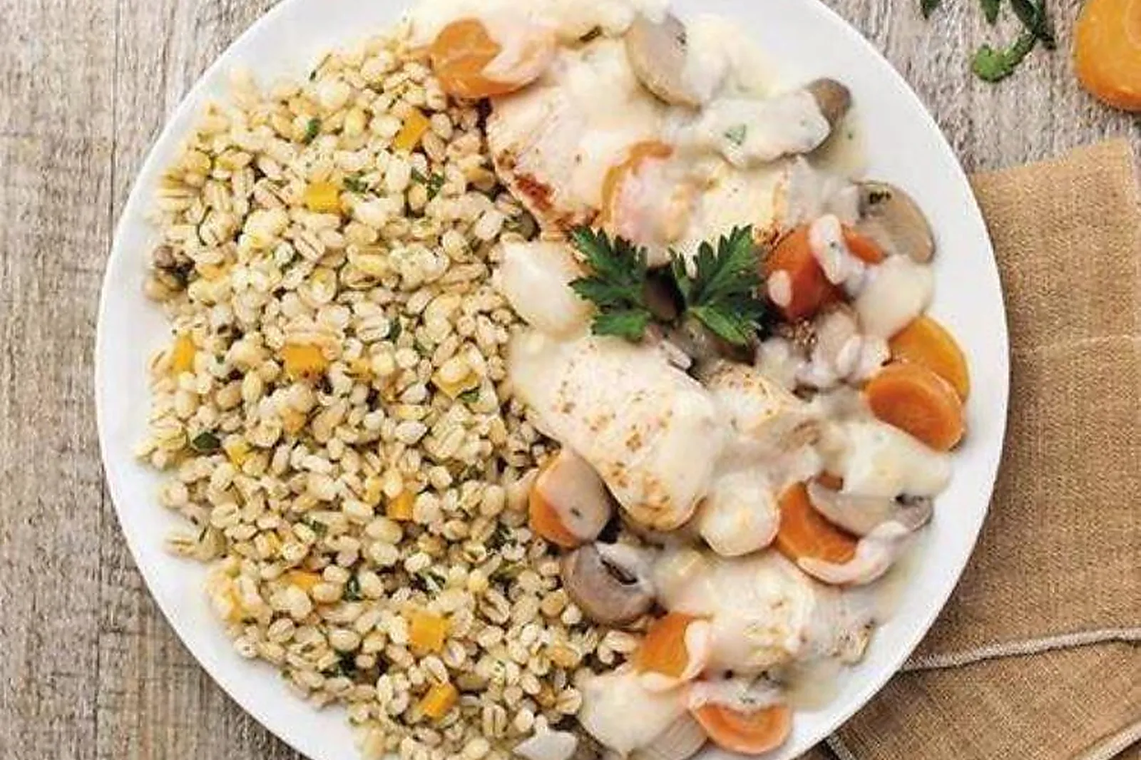 Auvergne-Rhône-Alpes, TRAITEURS - BOURG EN BRESSE (AIN) : LA PETITE CROUTE