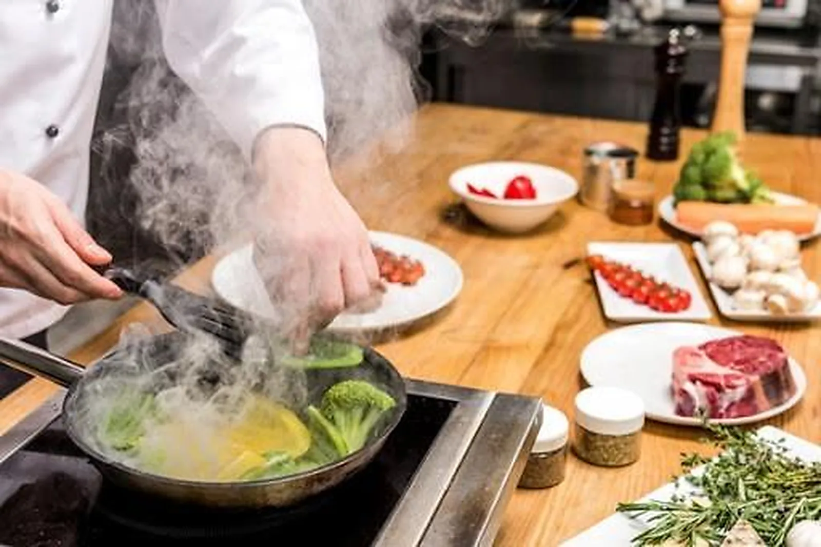 Île-de-France, TRAITEURS - BUC (YVELINES) : LES DÉLICES DL&RSQUO;OLIVIER