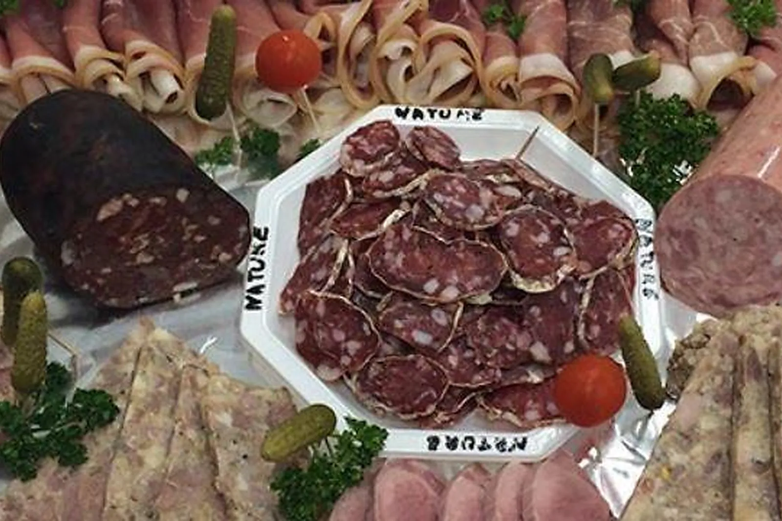 Languedoc-Roussillon-Midi-Pyrénées, TRAITEURS - CAHORS (LOT) : PÉGOURIÉ ET FILS (STÉ)