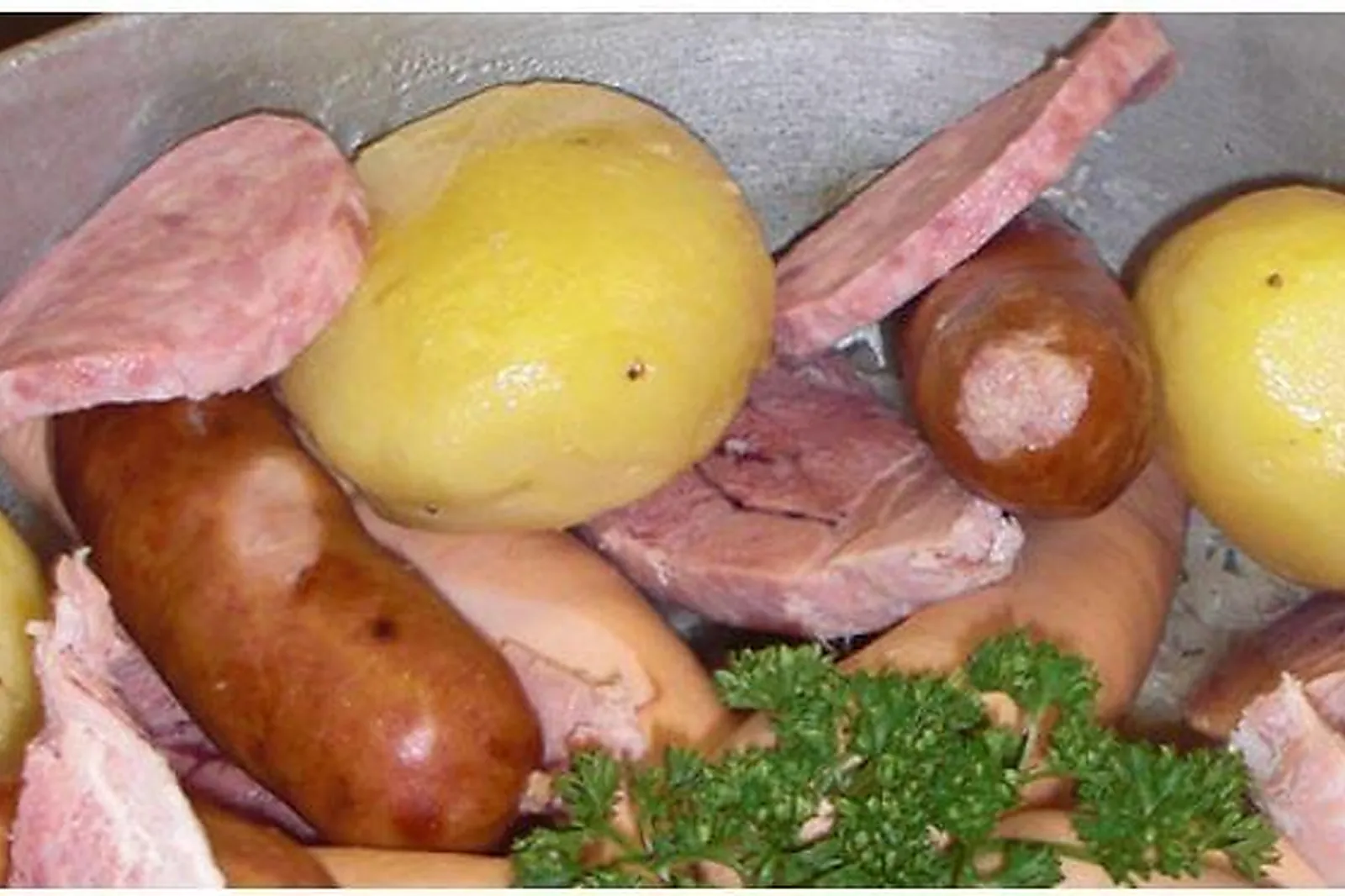 Languedoc-Roussillon-Midi-Pyrénées, TRAITEURS - CAHORS (LOT) : PÉGOURIÉ ET FILS (STÉ)