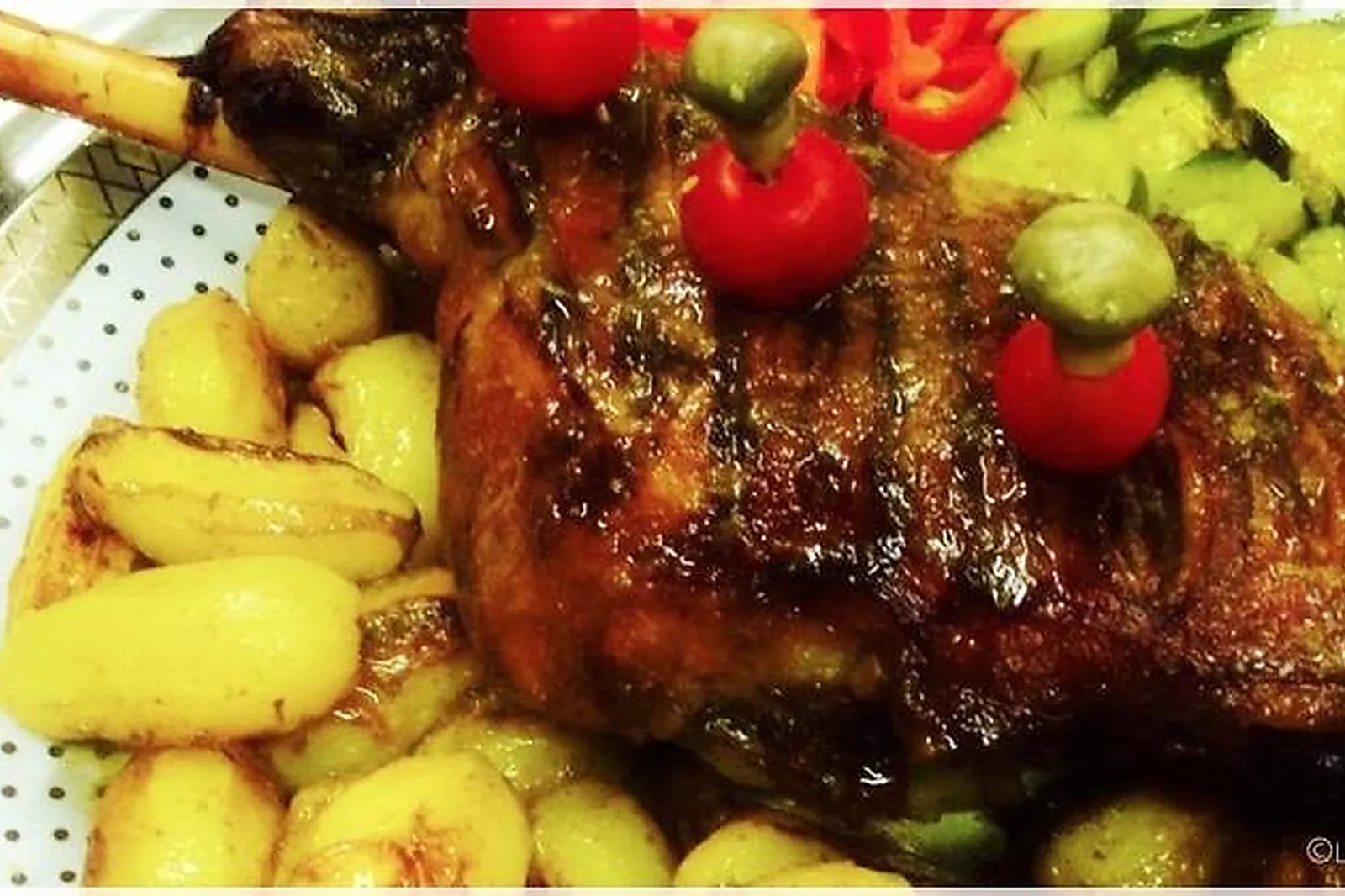 Auvergne-Rhône-Alpes, TRAITEURS - CALUIRE-ET-CUIRE (RHÔNE) : TRAITEUR LES JUMELLES