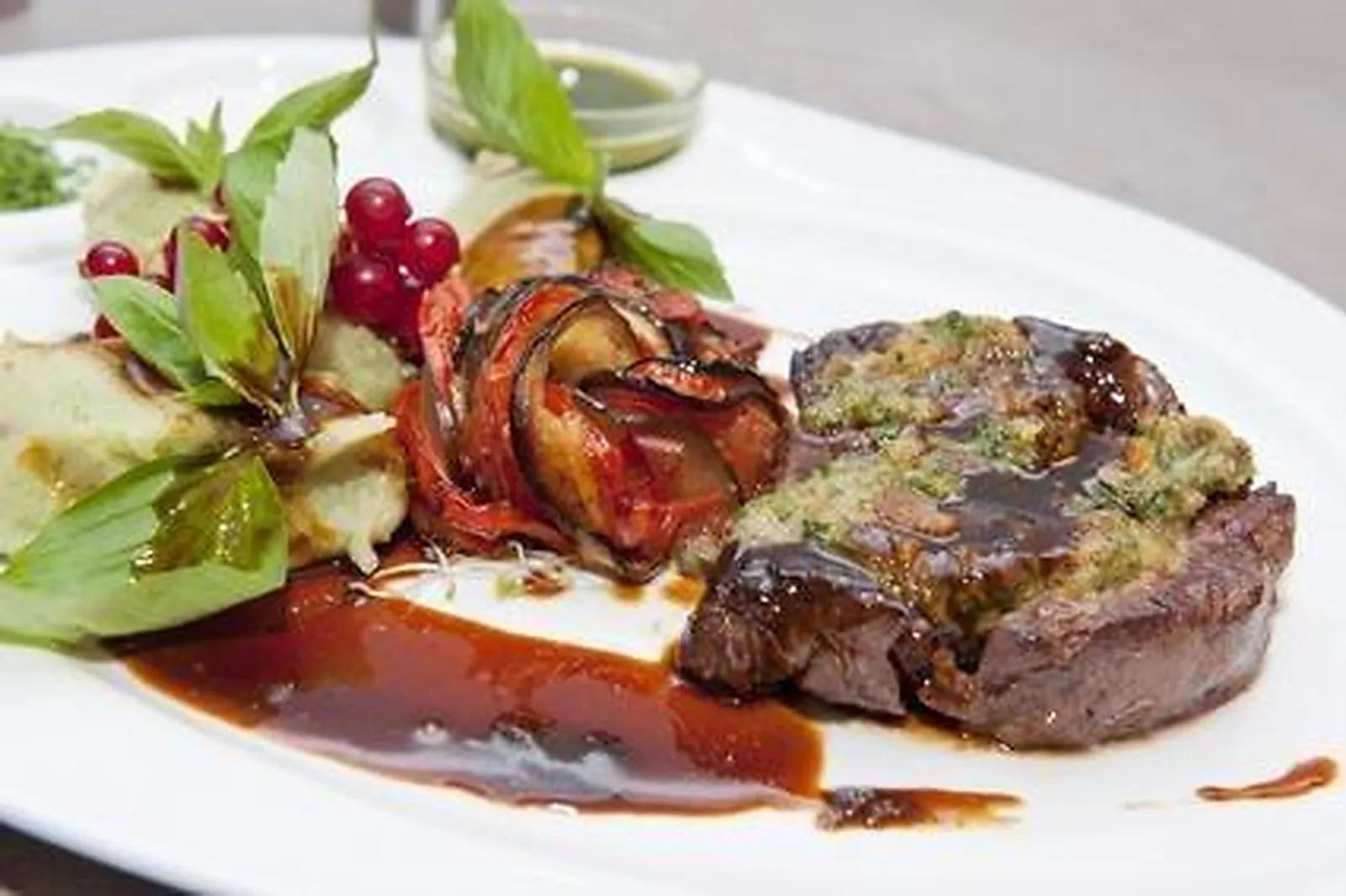 Provence-Alpes-Côte d'Azur, TRAITEURS - CASSIS (BOUCHES-DU-RHÔNE) : LA CAILLE DL&RSQUO;OR