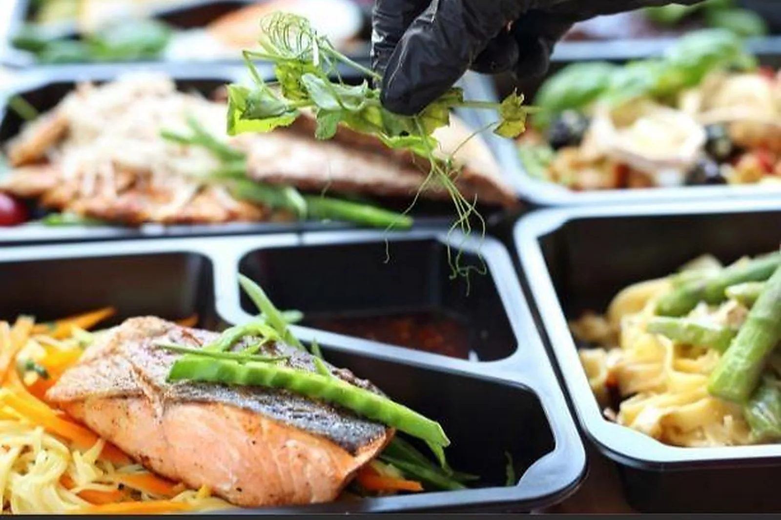 Bourgogne, TRAITEURS - CHALON-SUR-SAÔNE (SAÔNE-ET-LOIRE) : BOURGOGNE TRAITEUR