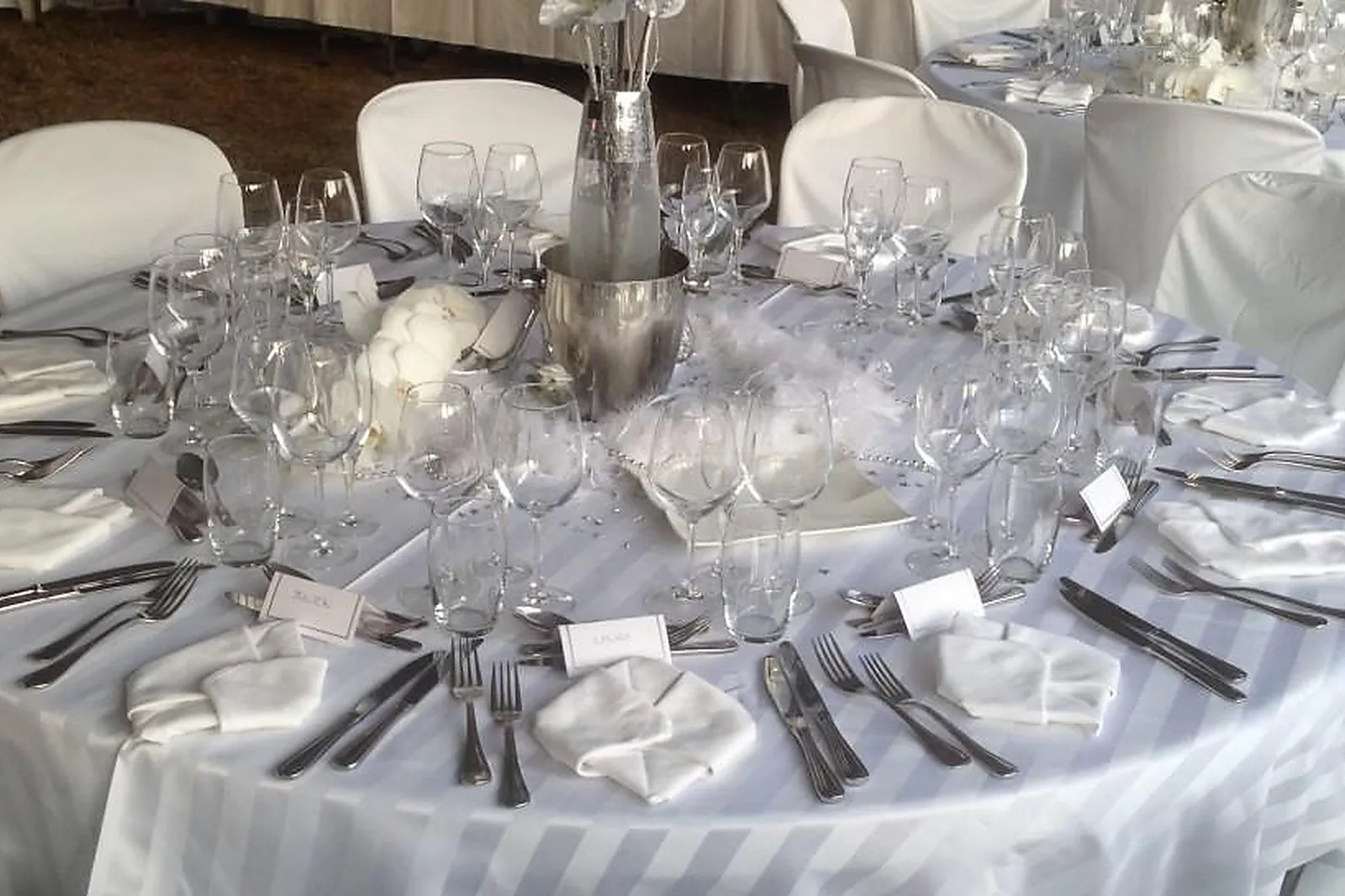 Provence-Alpes-Côte d'Azur, TRAITEURS - CHATEAUNEUF-DE-GRASSE (ALPES-MARITIMES) : LUDIVAN AZUR RÉCEPTION