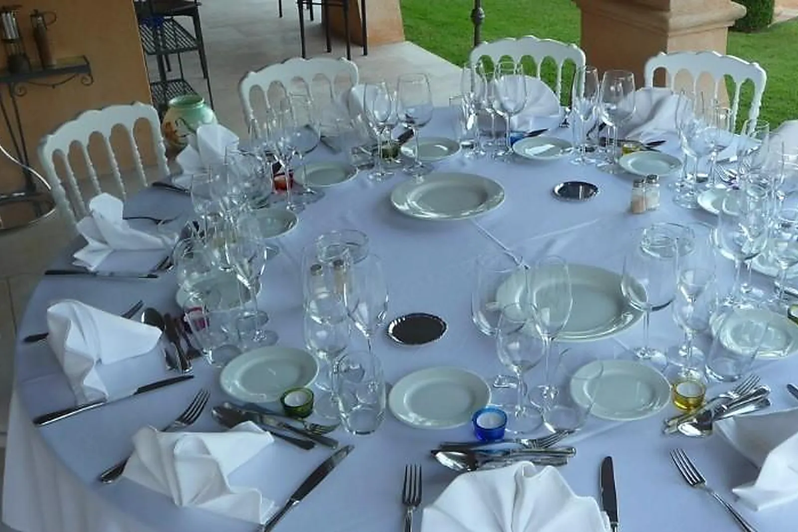 Provence-Alpes-Côte d'Azur, TRAITEURS - CHATEAUNEUF-DE-GRASSE (ALPES-MARITIMES) : LUDIVAN AZUR RÉCEPTION