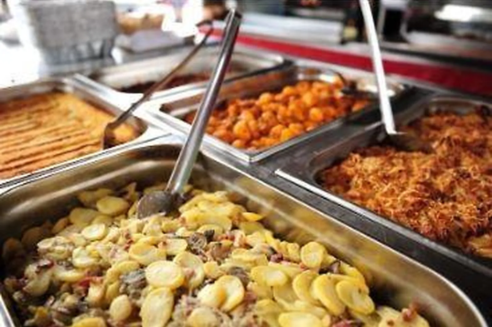 Bretagne, TRAITEURS - CHÂTEAUNEUF-DU-FAOU (FINISTÈRE) : THIERRY GASTRONOMIE