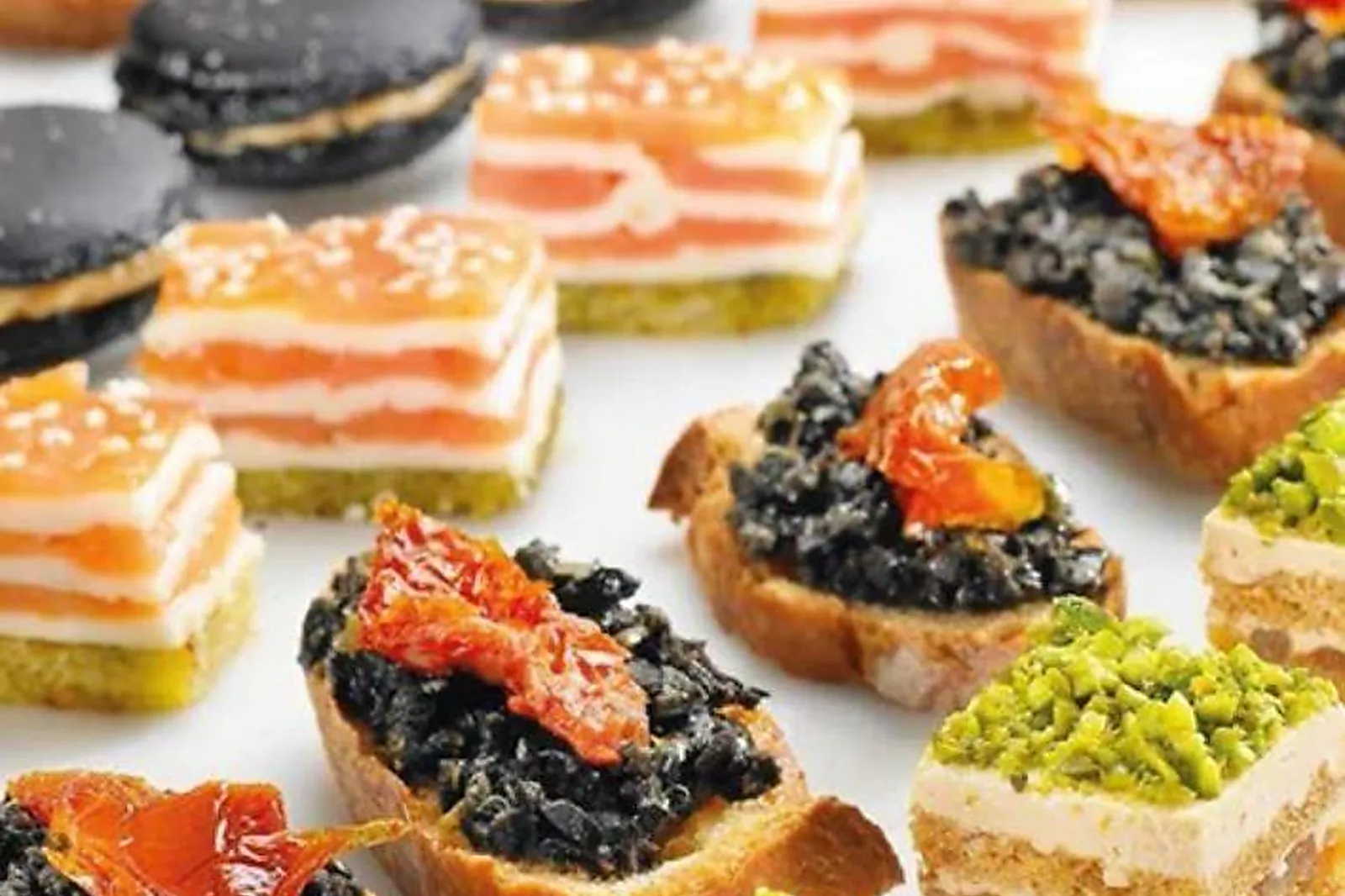 Auvergne-Rhône-Alpes, TRAITEURS - CHATEAUNEUF-SUR-ISÈRE (DRÔME) : BOURNE TRAITEUR