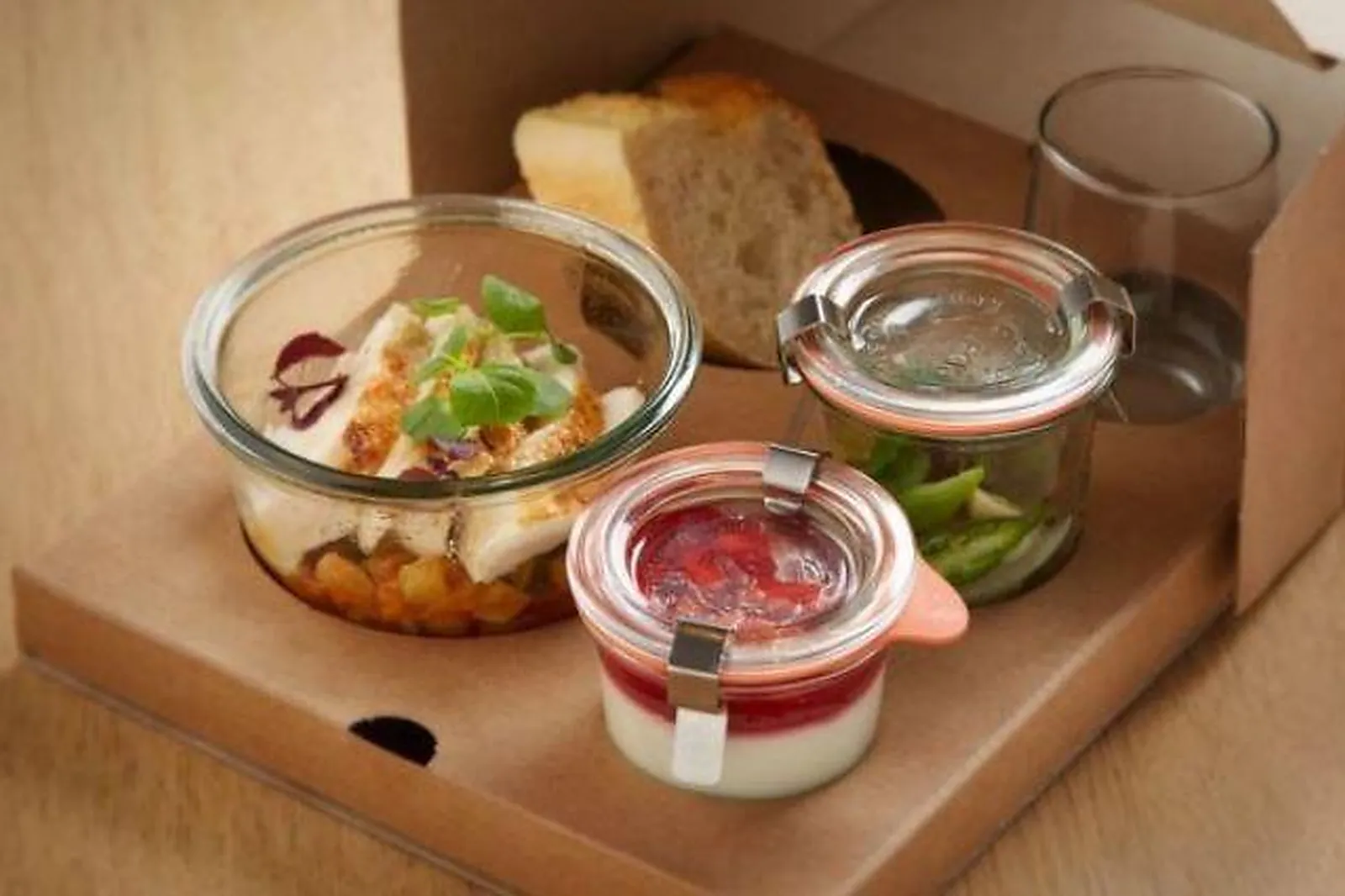 Auvergne-Rhône-Alpes, TRAITEURS - CLERMONT-FERRAND (PUY-DE-DÔME) : CRÉATION GOURMANDE