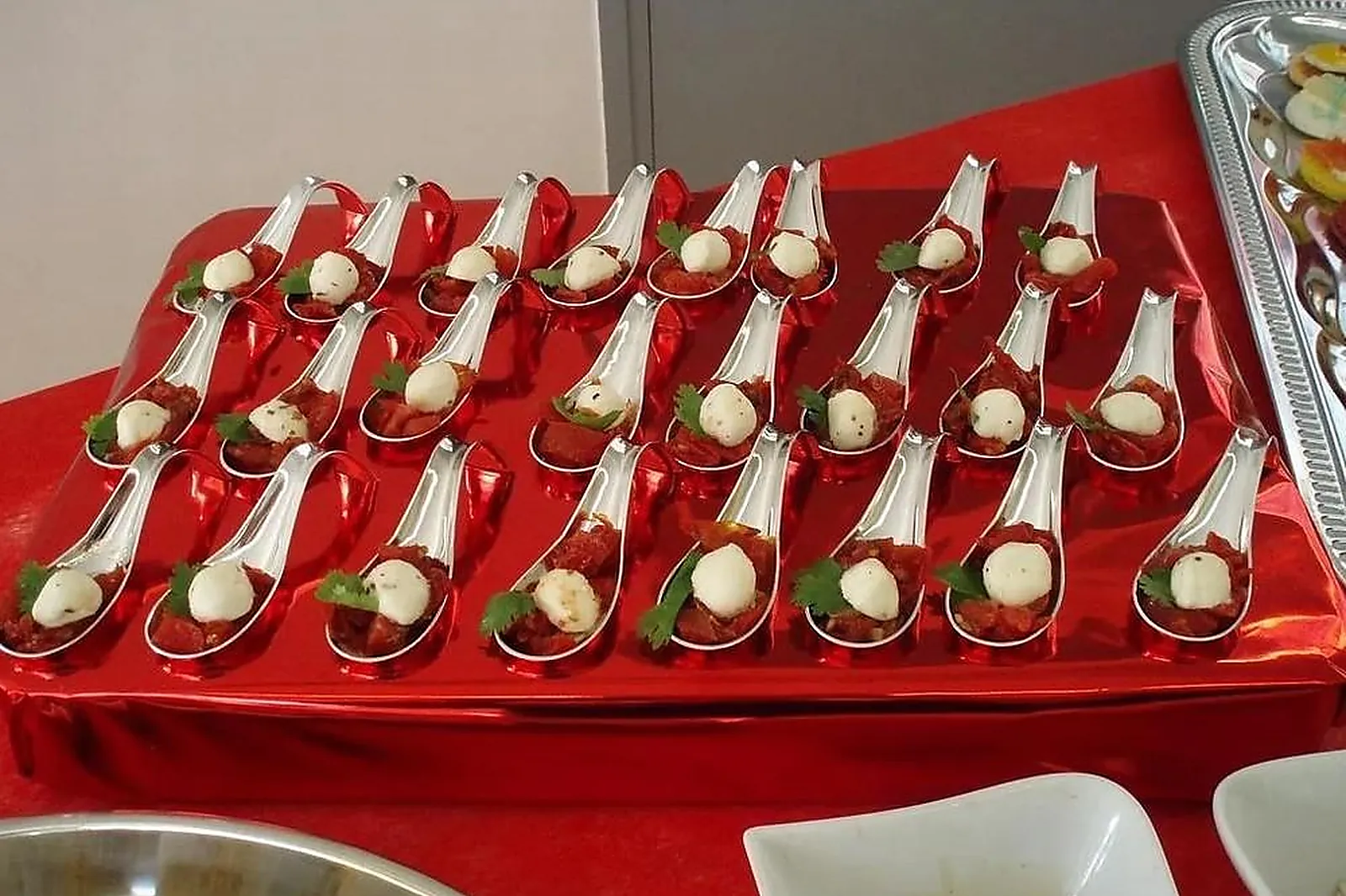 Nord-Pas-de-Calais-Picardie, TRAITEURS - CLERMONT (OISE) : ALAIN CAUBRIÈRE