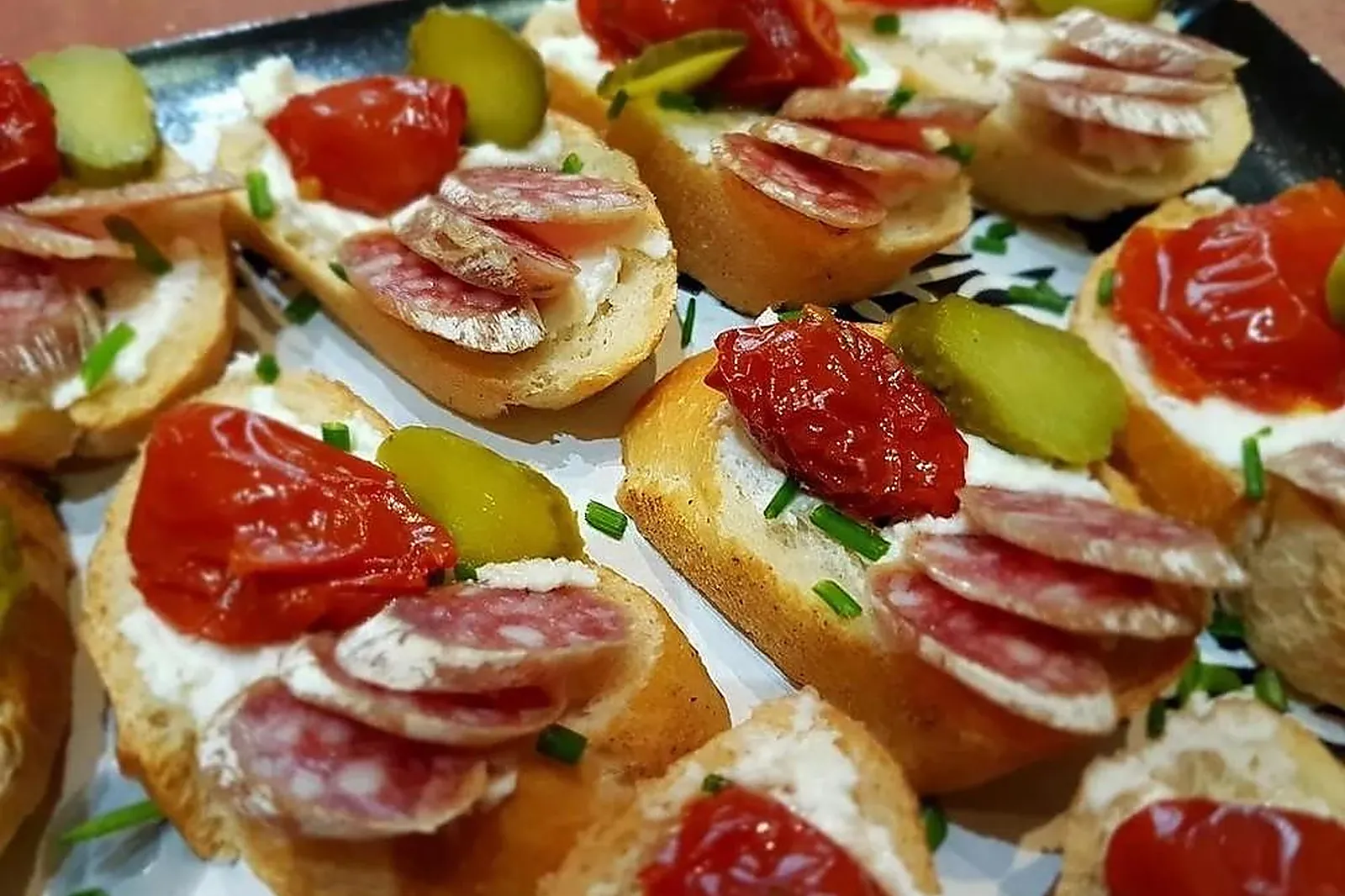 Nord-Pas-de-Calais-Picardie, TRAITEURS - CLERMONT (OISE) : ALAIN CAUBRIÈRE