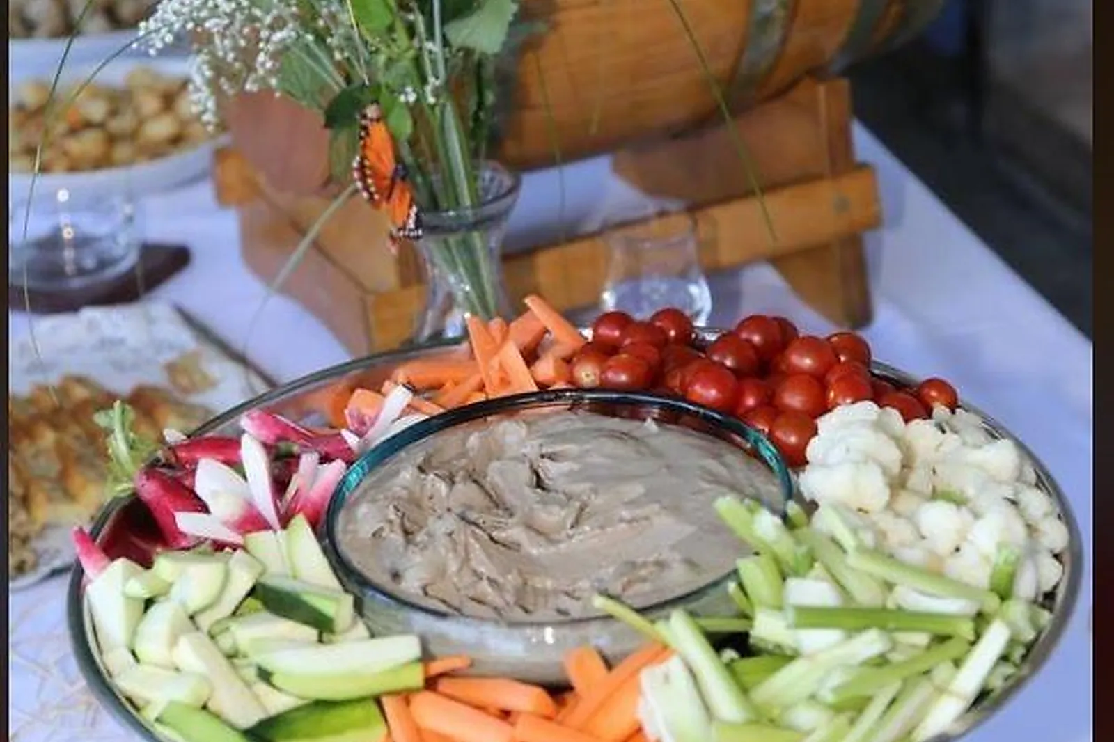 Languedoc-Roussillon-Midi-Pyrénées, TRAITEURS - CONNAUX (GARD) : LE PETIT GOURMAND