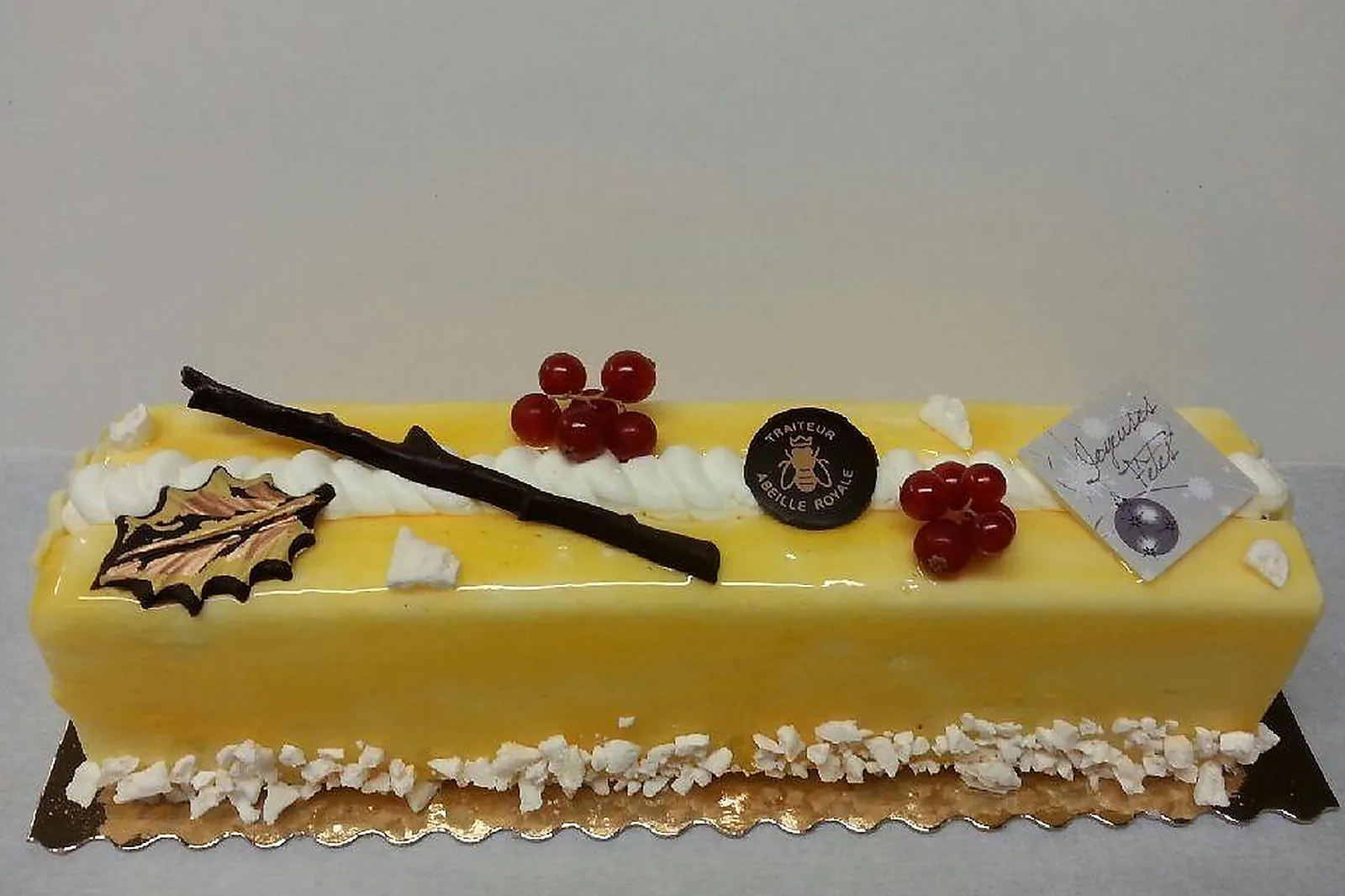 Centre - Val de Loire, TRAITEURS - CORBEILLES-EN-GÂTINAIS (LOIRET) : ABEILLE ROYALE TRAITEUR