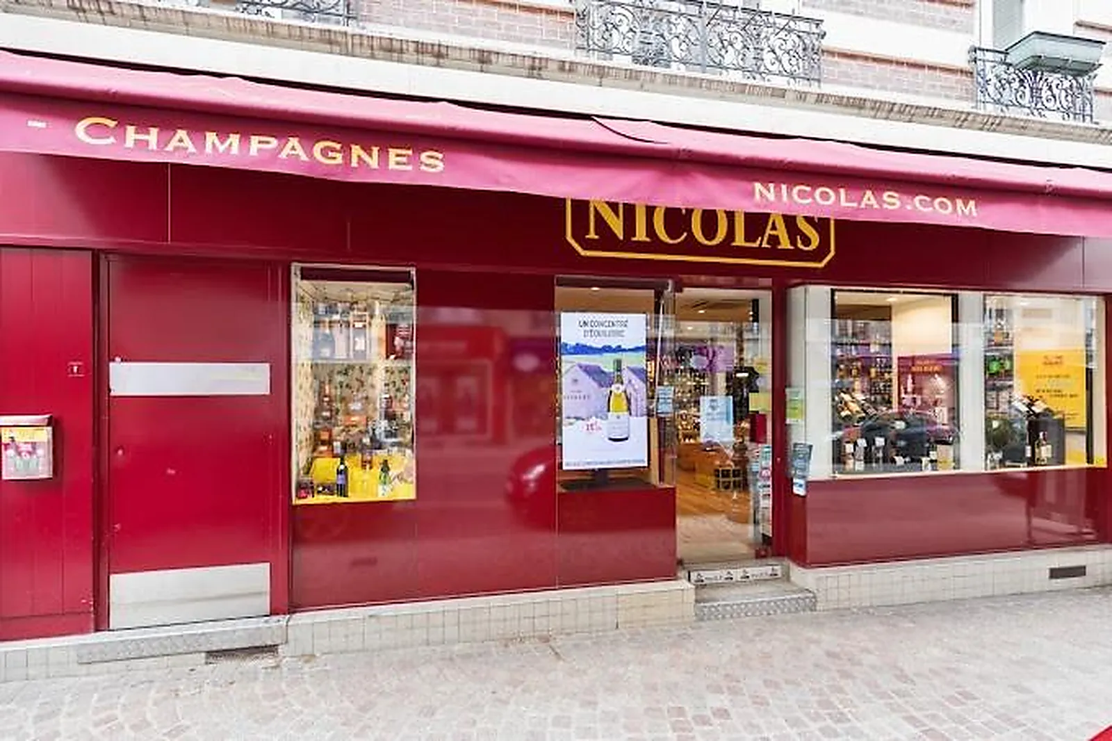 Île-de-France, TRAITEURS - COURBEVOIE (HAUTS-DE-SEINE) : NICOLAS COURBEVOIE BECON