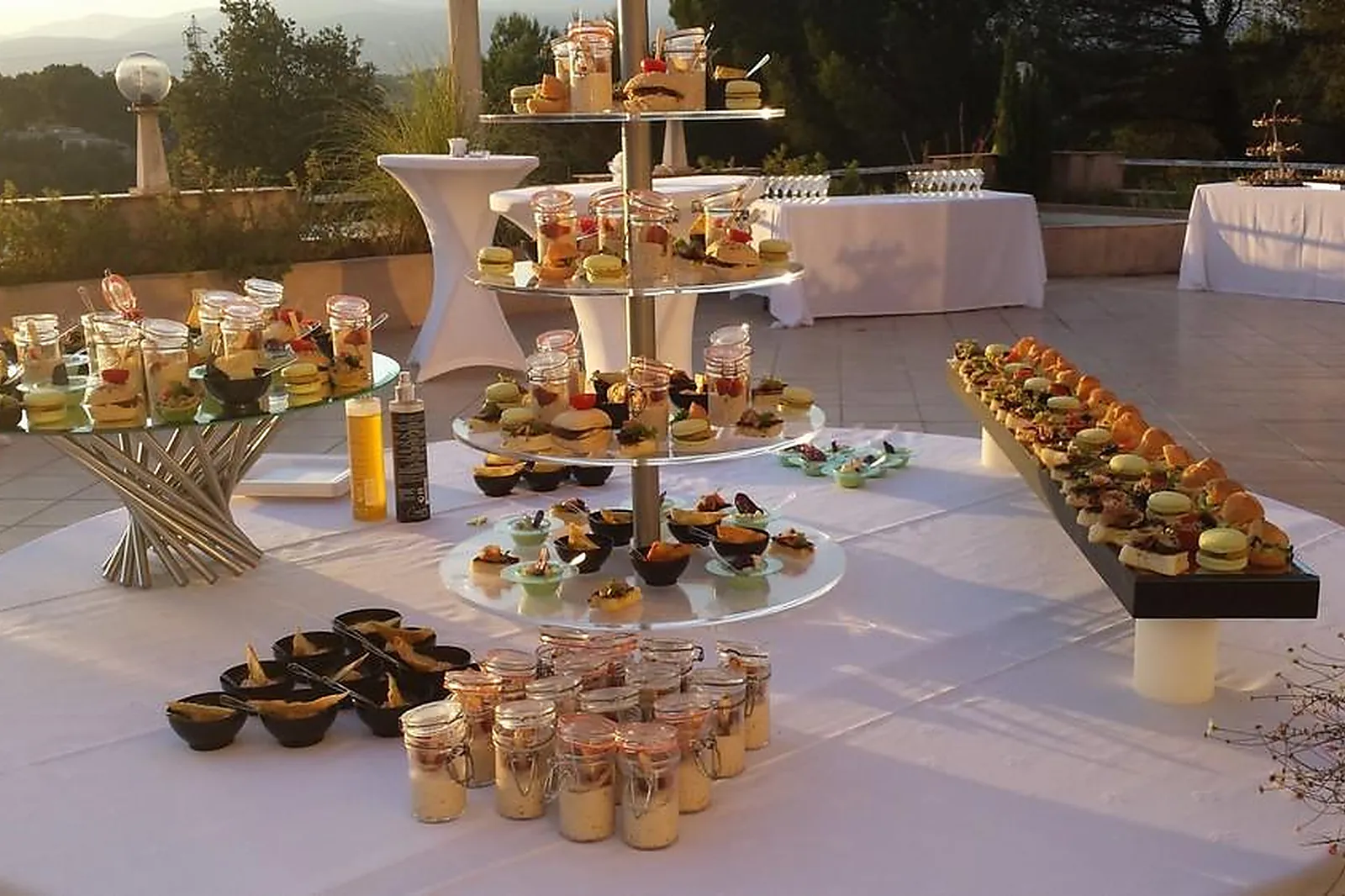 Provence-Alpes-Côte d'Azur, TRAITEURS - CARROS (ALPES-MARITIMES) : CRYSTAL TRAITEUR