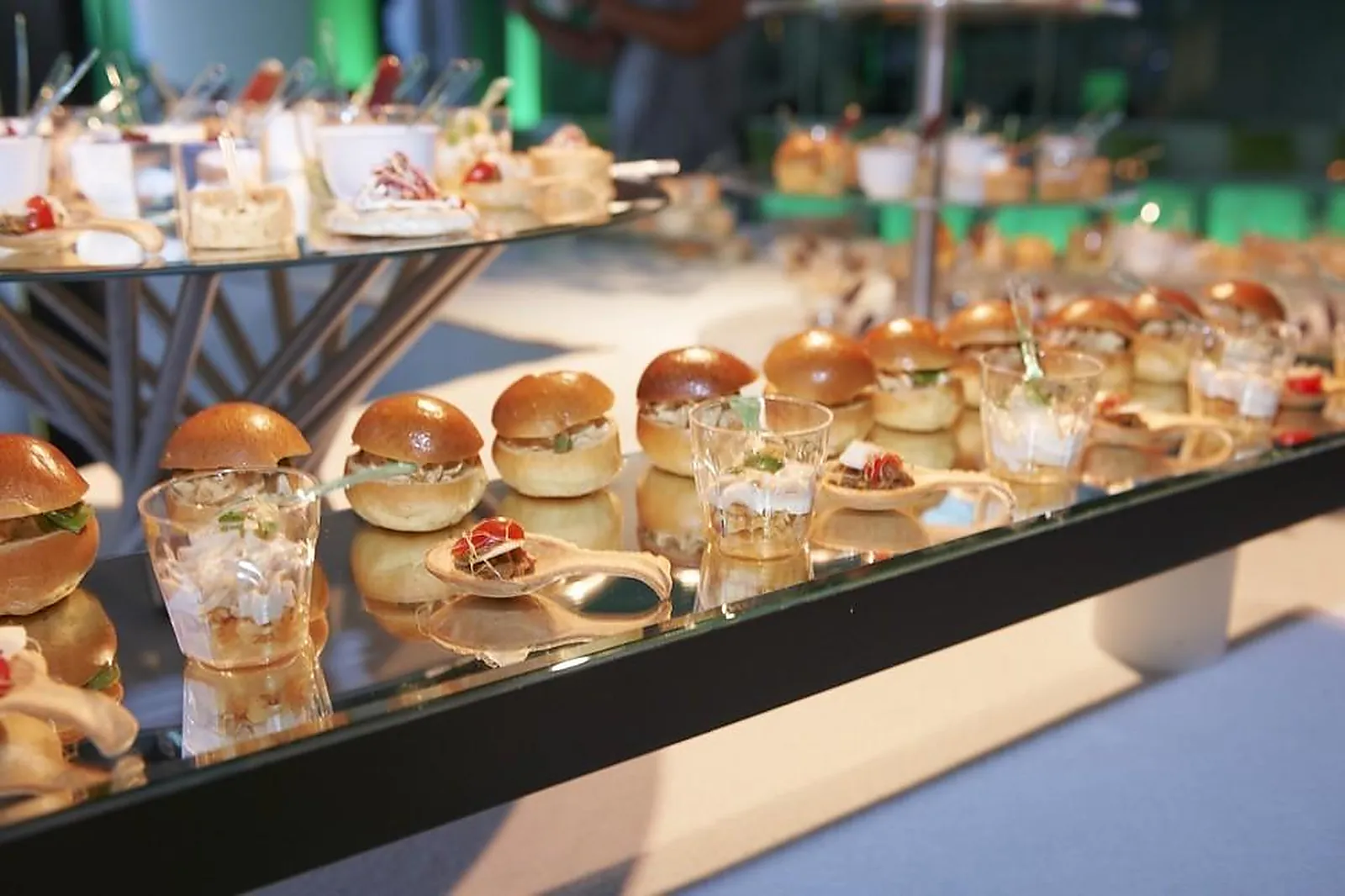 Provence-Alpes-Côte d'Azur, TRAITEURS - CARROS (ALPES-MARITIMES) : CRYSTAL TRAITEUR