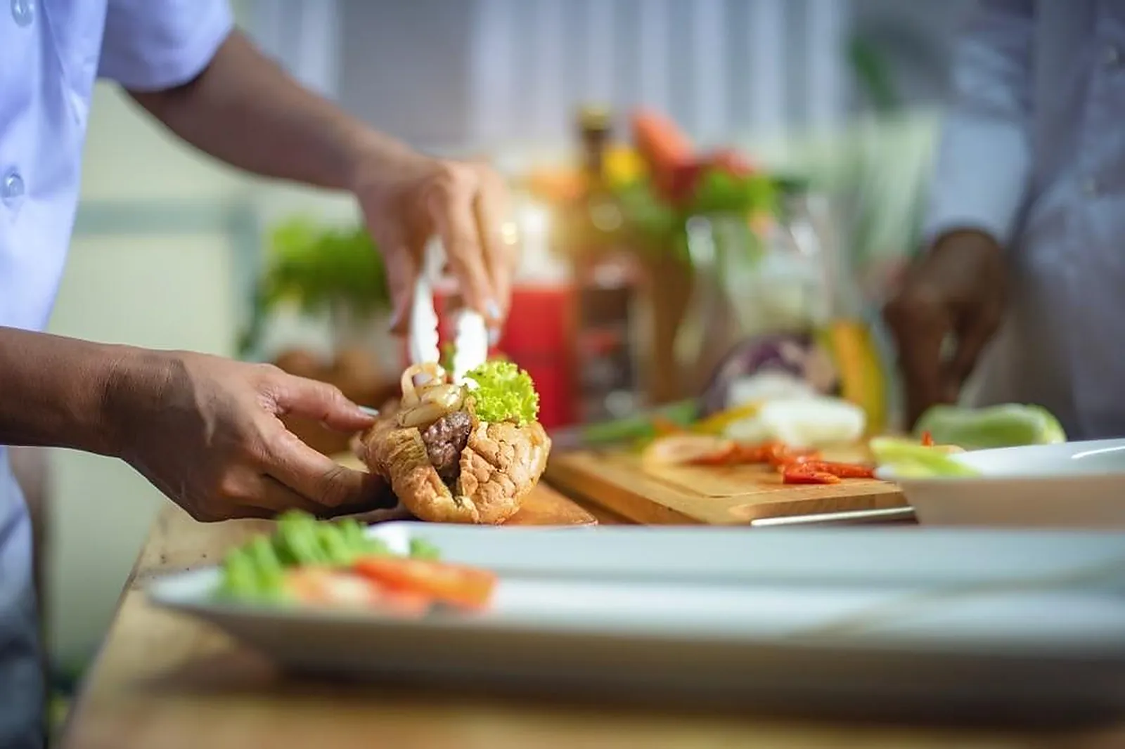 Auvergne-Rhône-Alpes, TRAITEURS - DARDILLY (RHÔNE) : LE DEJ 69