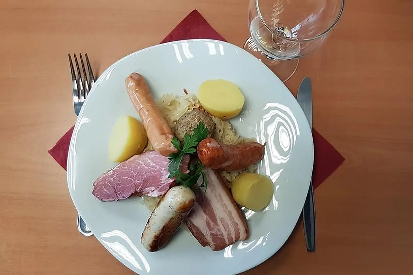 Alsace-Champagne-Ardenne-Lorraine, TRAITEURS - DIEBLING (MOSELLE) : LA TOQUE MOSELLANE