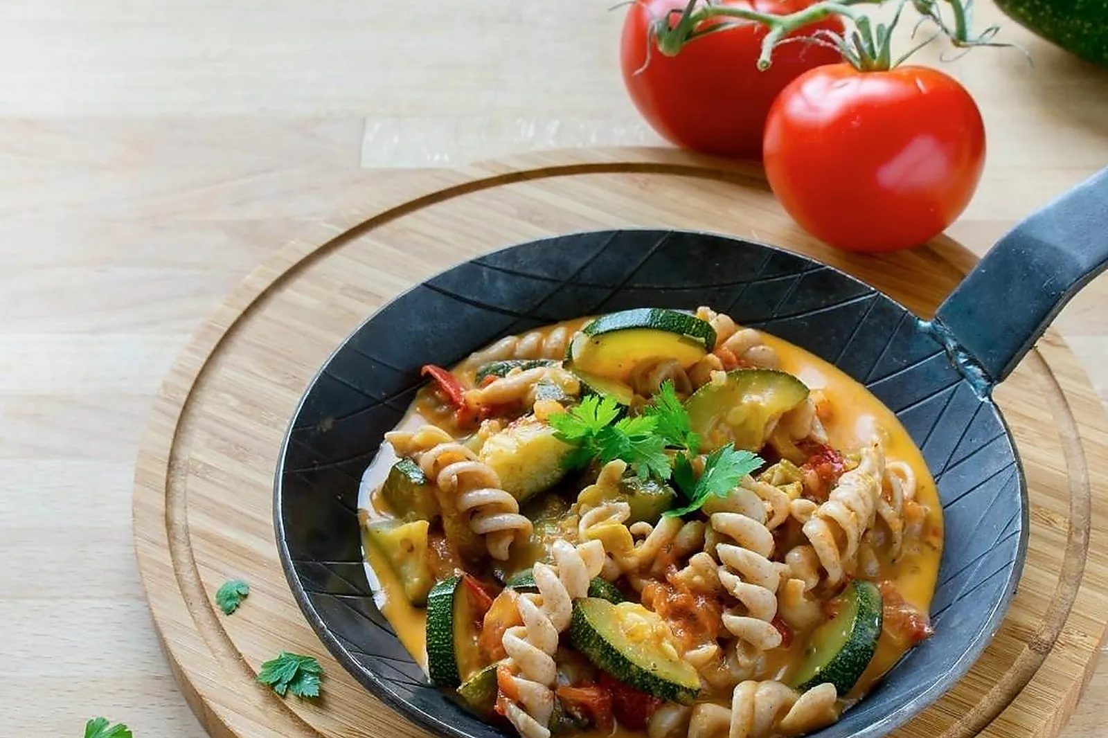 Provence-Alpes-Côte d'Azur, TRAITEURS - ENTRAIGUES-SUR-LA-SORGUE (VAUCLUSE) : LES MOULINS DE PROVENCE