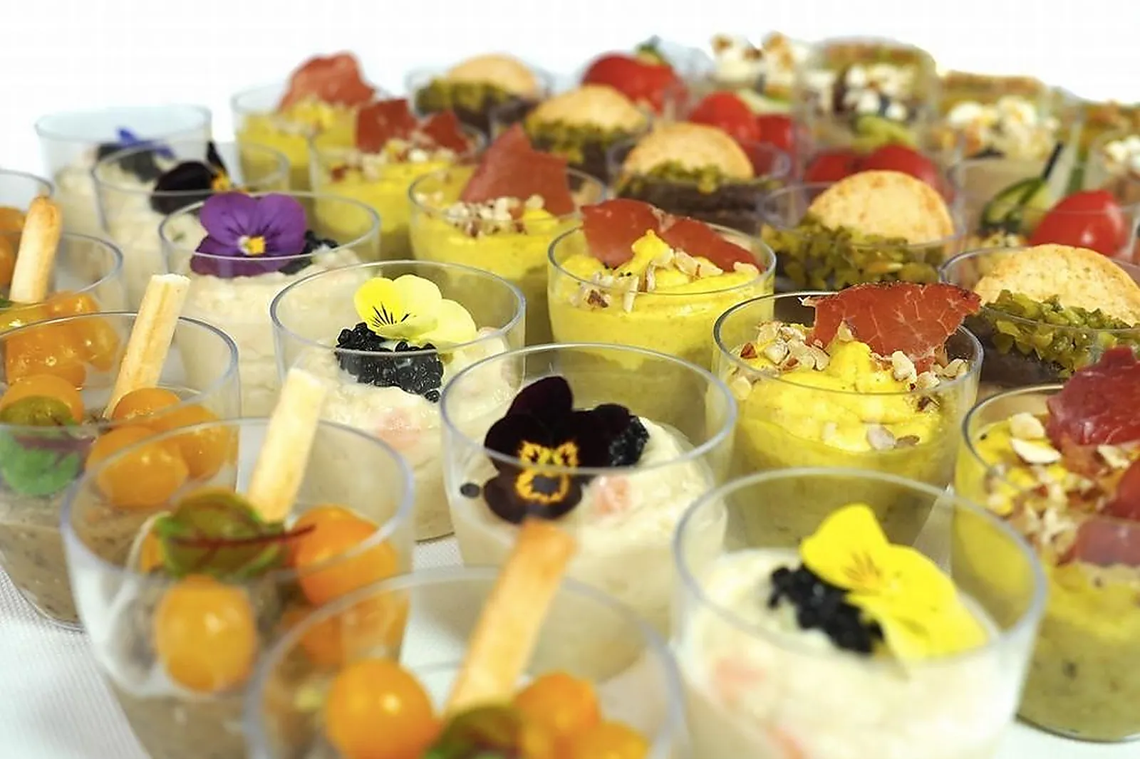 Aquitaine-Limousin-Poitou-Charentes, TRAITEURS - EYSINES (GIRONDE) : DABBAWALA