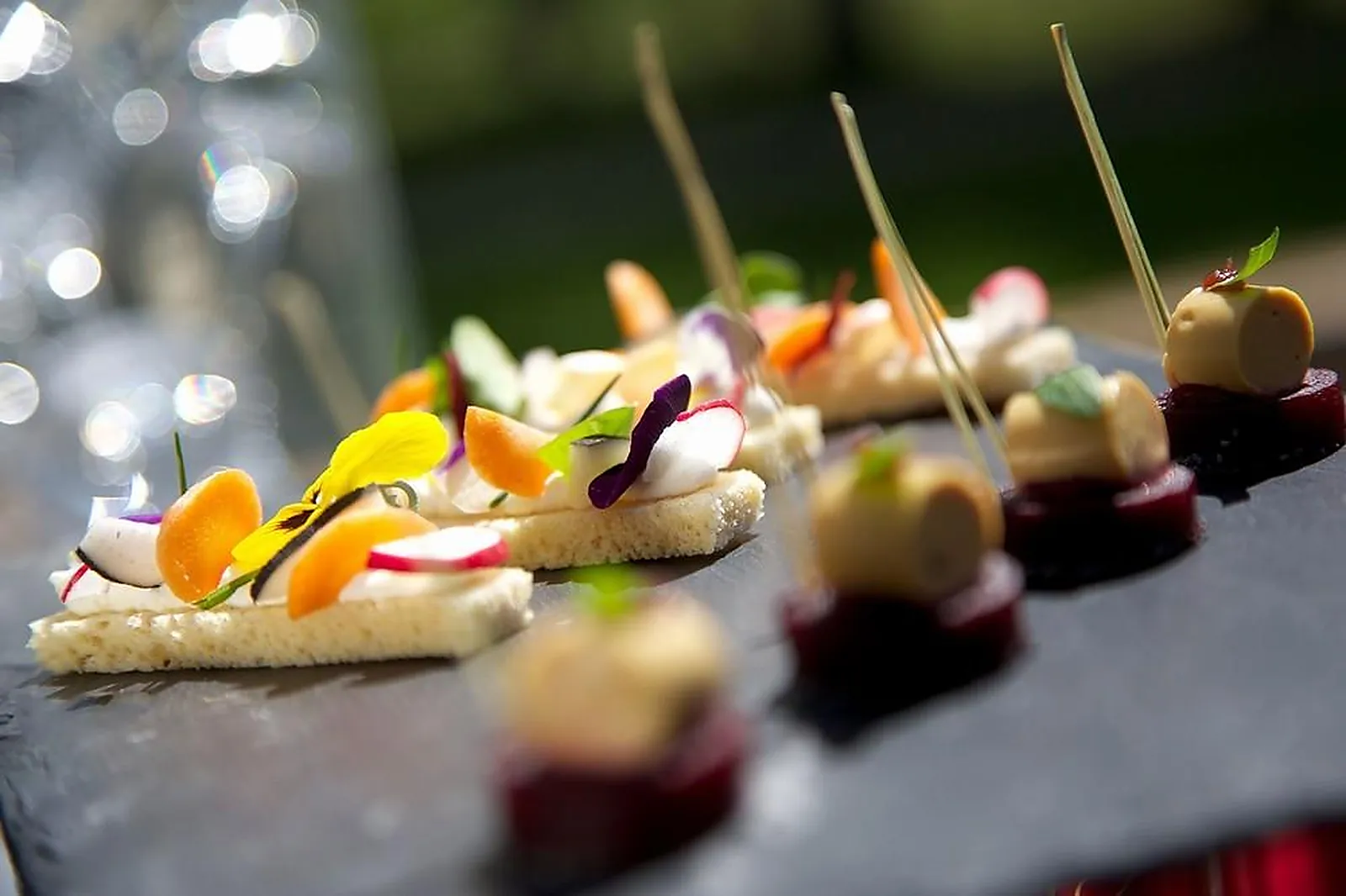 Aquitaine-Limousin-Poitou-Charentes, TRAITEURS - EYSINES (GIRONDE) : LACOSTE