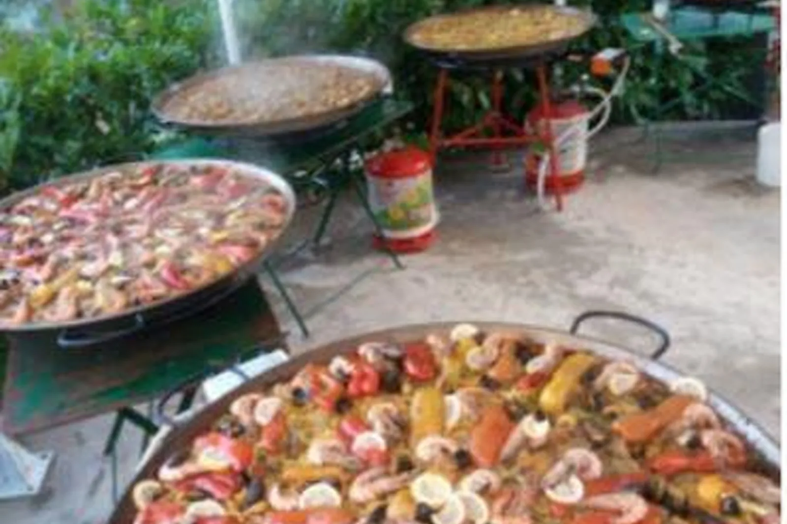 Bourgogne, TRAITEURS - FÉNAY (CÔTE-DL&RSQUO;OR) : PAËLLA GÉANTE 21