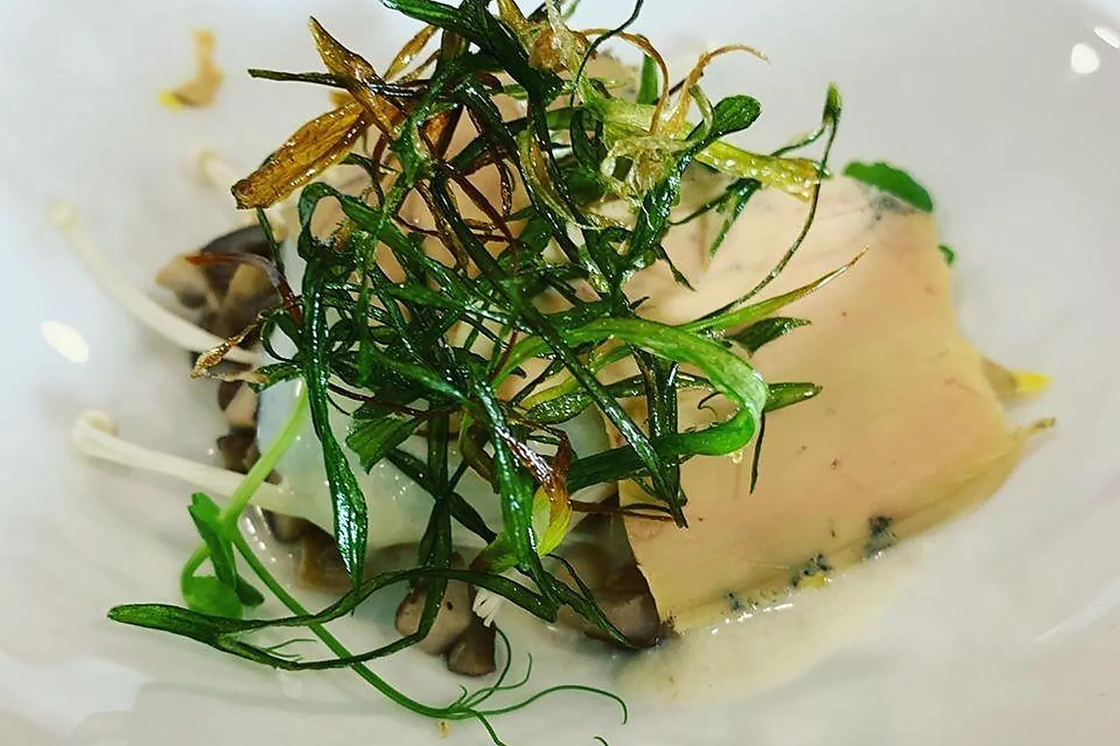 Languedoc-Roussillon-Midi-Pyrénées, TRAITEURS - FENOUILLET (HAUTE-GARONNE) : LA BRIGADE TRAITEUR