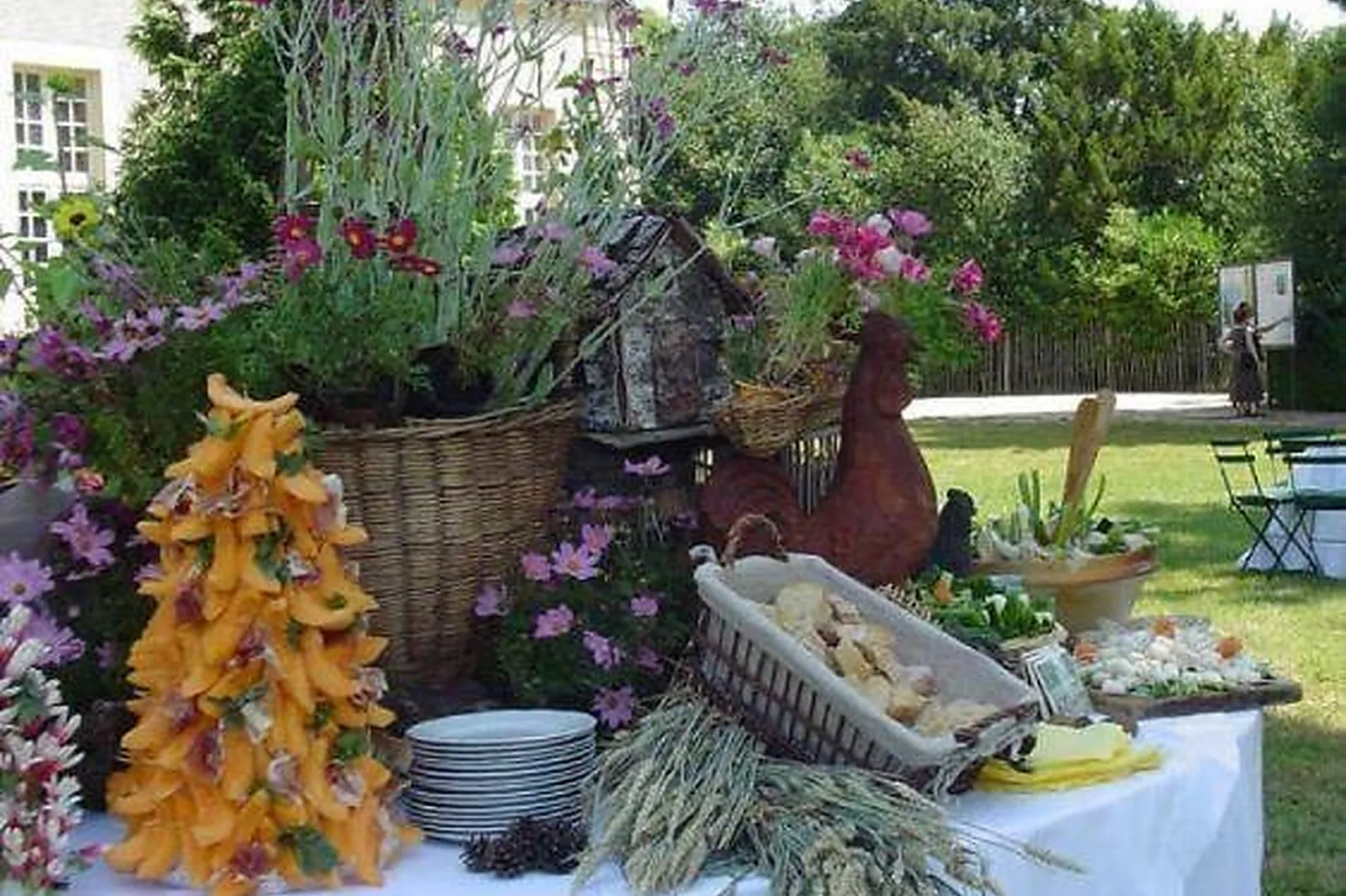 Bourgogne, TRAITEURS - FLEURY-LA-VALLÉE (YONNE) : CÔTÉ CAMPAGNE