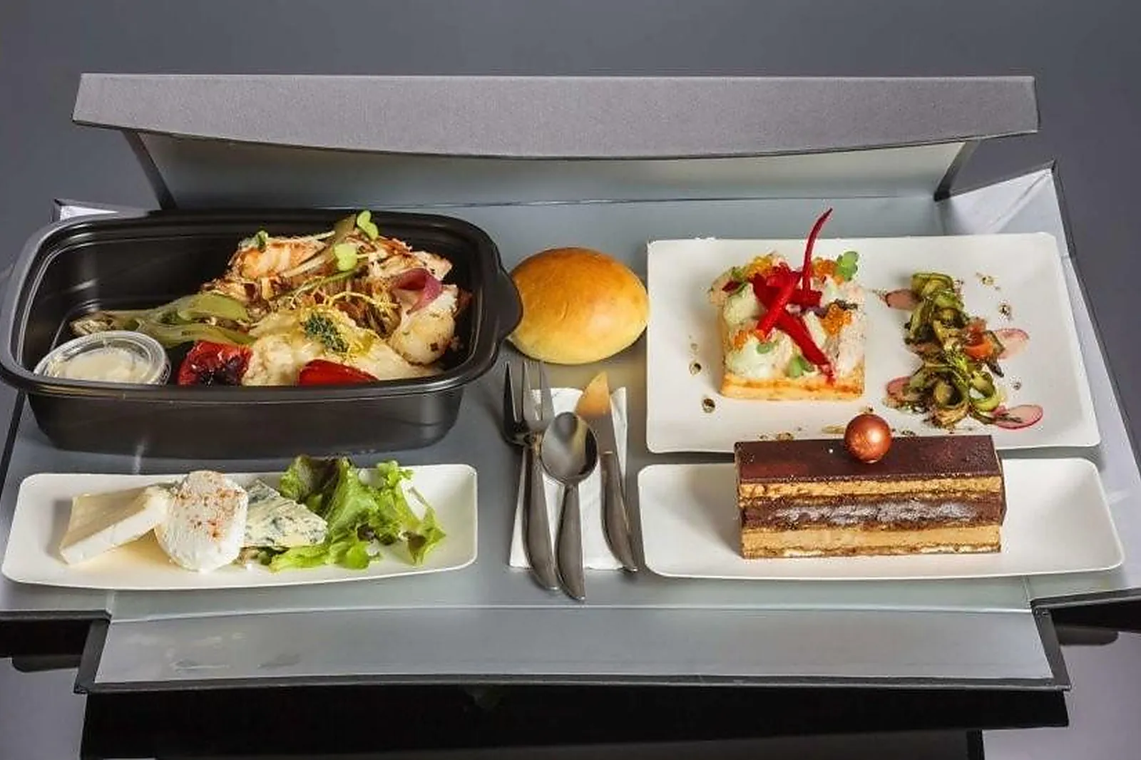 Île-de-France, TRAITEURS - FONTENAY SOUS BOIS (VAL-DE-MARNE) : SAMY AZAR