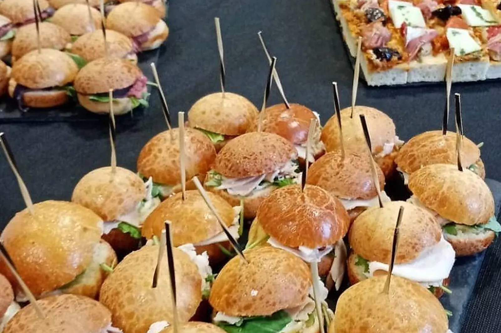 Auvergne-Rhône-Alpes, TRAITEURS - GRENOBLE (ISÈRE) : LA FINE FOURCHETTE