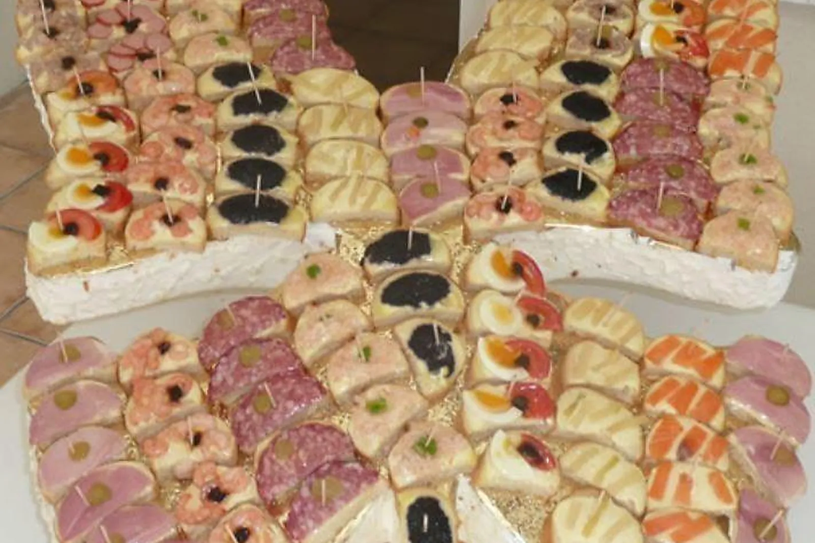 Auvergne-Rhône-Alpes, TRAITEURS - GUILHERAND-GRANGES (ARDÈCHE) : LE MAS DE CRUSSOL