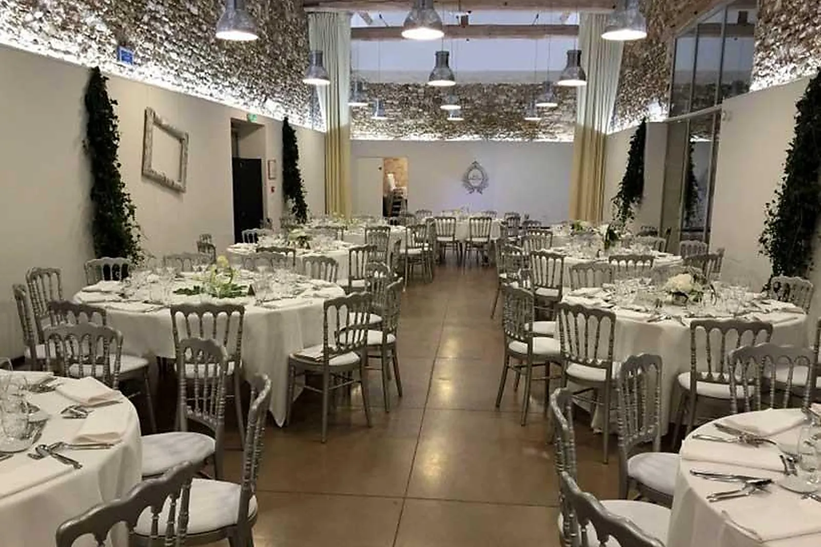 Île-de-France, TRAITEURS - HOUDAN (YVELINES) : ENTRE METS ET FRAGRANCES