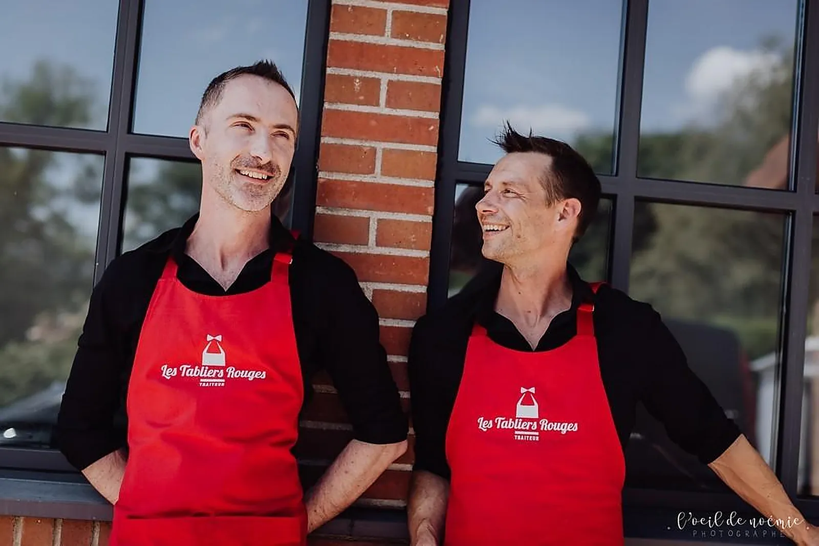Auvergne-Rhône-Alpes, TRAITEURS - LAPALISSE (ALLIER) : LES TABLIERS ROUGES