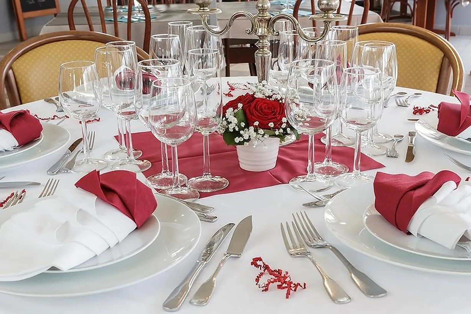 Auvergne-Rhône-Alpes, TRAITEURS - LA MOTTE SERVOLEX (SAVOIE) : VACAVANT TRAITEUR