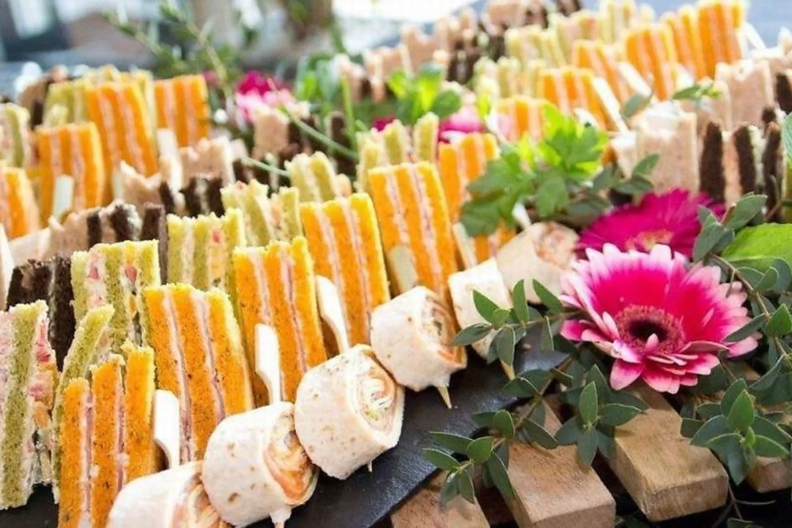 Pays de la Loire, TRAITEURS - LA-ROCHE-SUR-YON (VENDÉE) : SCÉNARIO