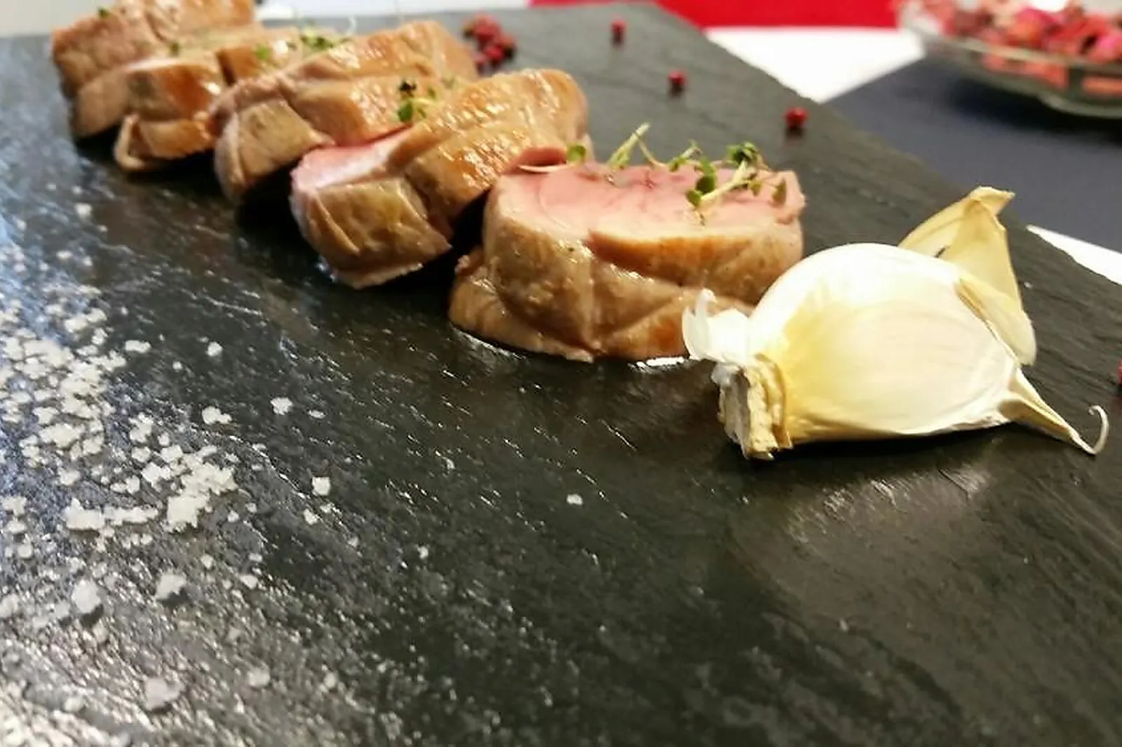 Auvergne-Rhône-Alpes, TRAITEURS - LES ECHETS (AIN) : KR TRAITEUR