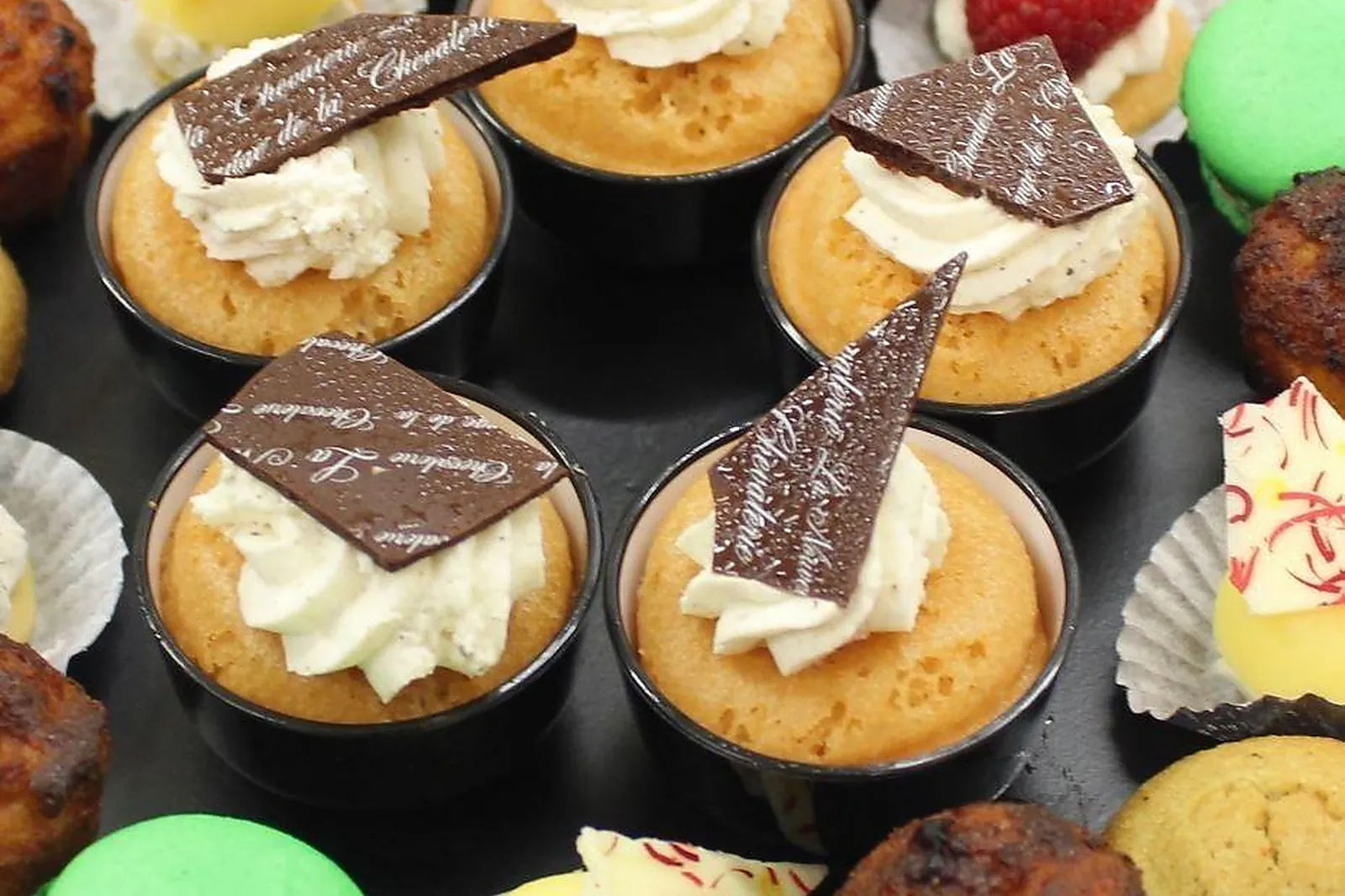 Pays de la Loire, TRAITEURS - LE PLESSIS MACE (MAINE-ET-LOIRE) : LA NOUVELLE GRANGE DE LA CHEVALERIE