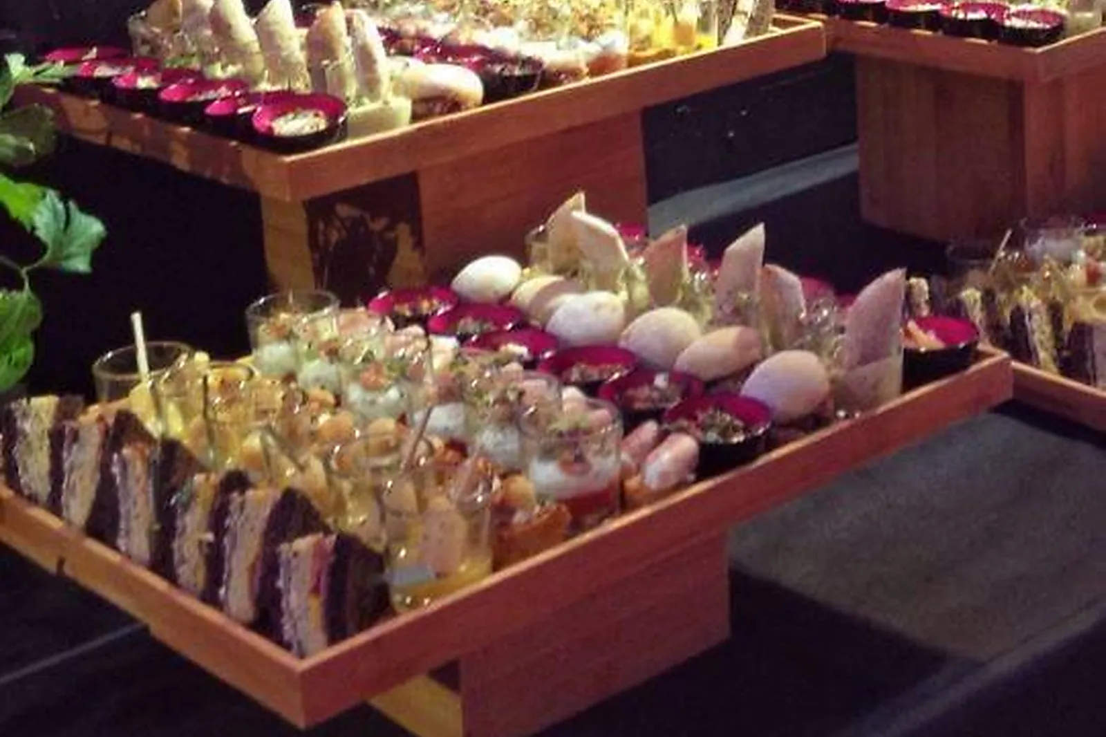 Nord-Pas-de-Calais-Picardie, TRAITEURS - LILLE (NORD) : BUTTERFLY TRAITEUR