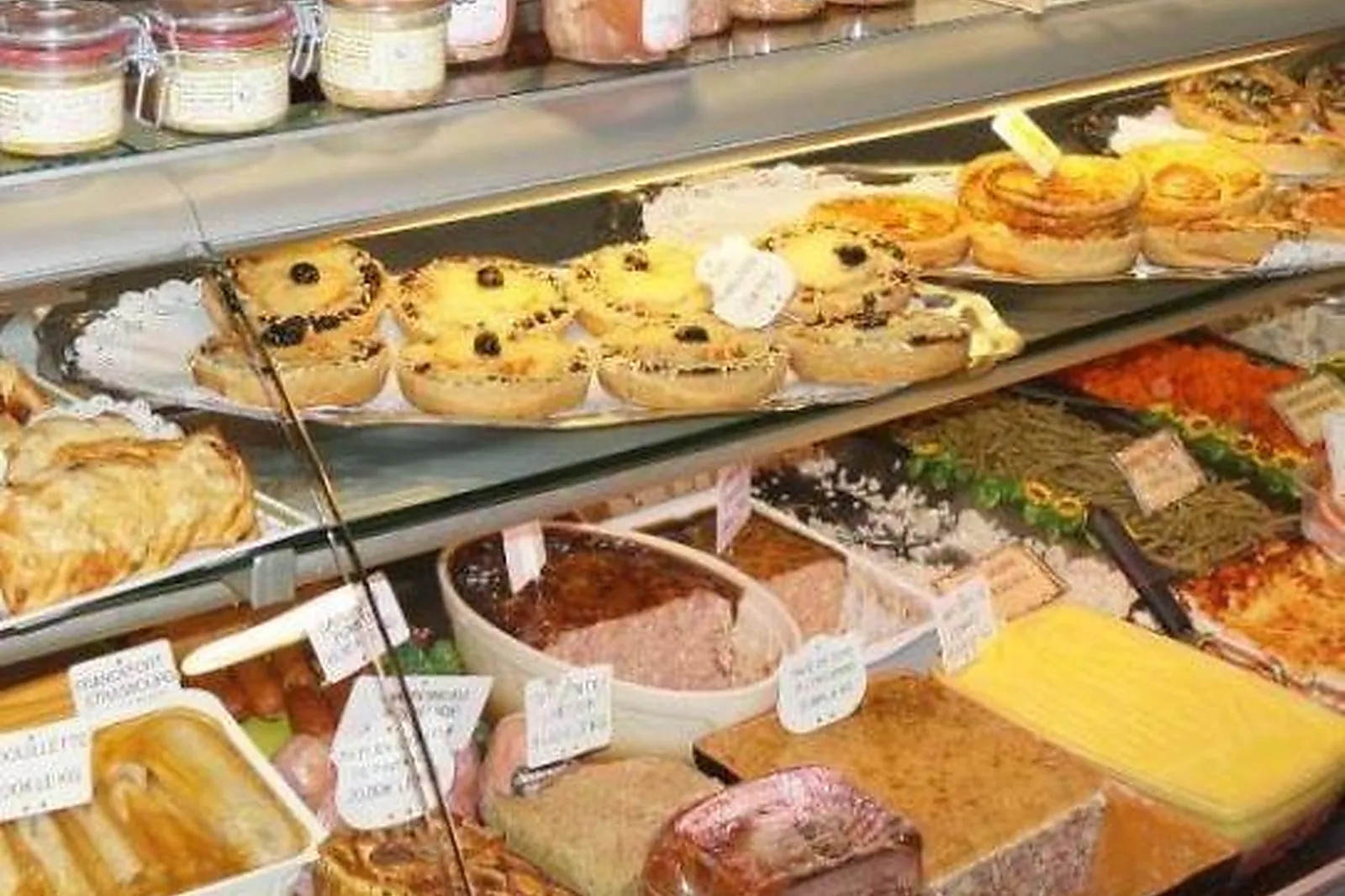 Aquitaine-Limousin-Poitou-Charentes, TRAITEURS - LIMOGES (HAUTE-VIENNE) : BOURRÉE GUILLAUME TRAITEUR