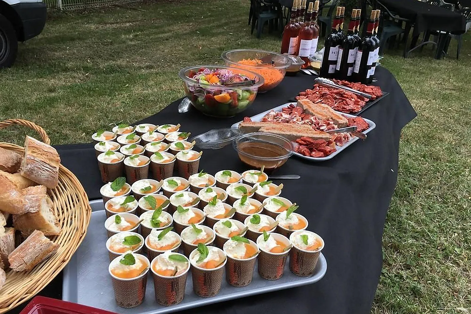 Aquitaine-Limousin-Poitou-Charentes, TRAITEURS - LORMONT (GIRONDE) : LENKA GOURMAND