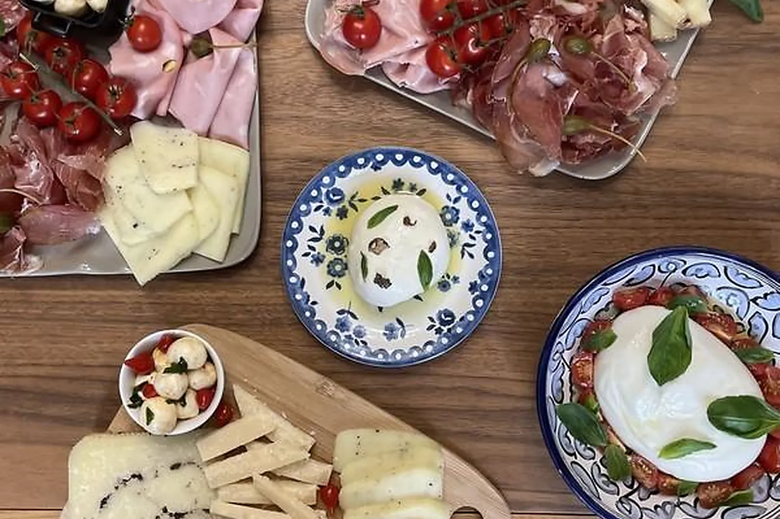 Auvergne-Rhône-Alpes, TRAITEURS - LYON (RHÔNE) : BELLAROMA