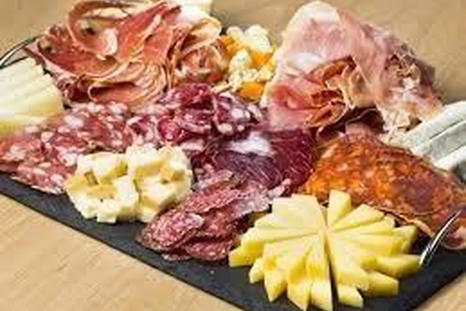 Auvergne-Rhône-Alpes, TRAITEURS - LYON (RHÔNE) : BON RÉVEIL