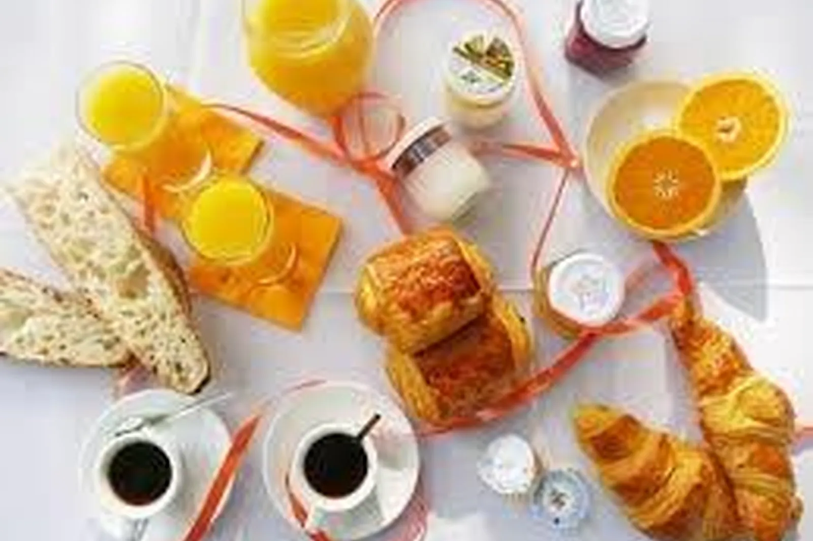 Auvergne-Rhône-Alpes, TRAITEURS - LYON (RHÔNE) : BON RÉVEIL