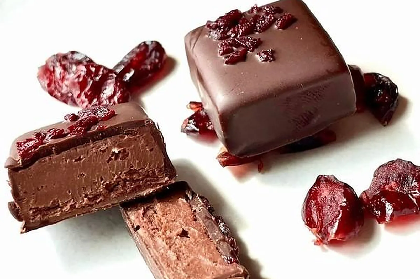 Auvergne-Rhône-Alpes, TRAITEURS - LYON (RHÔNE) : CHOCOLATS VOISIN