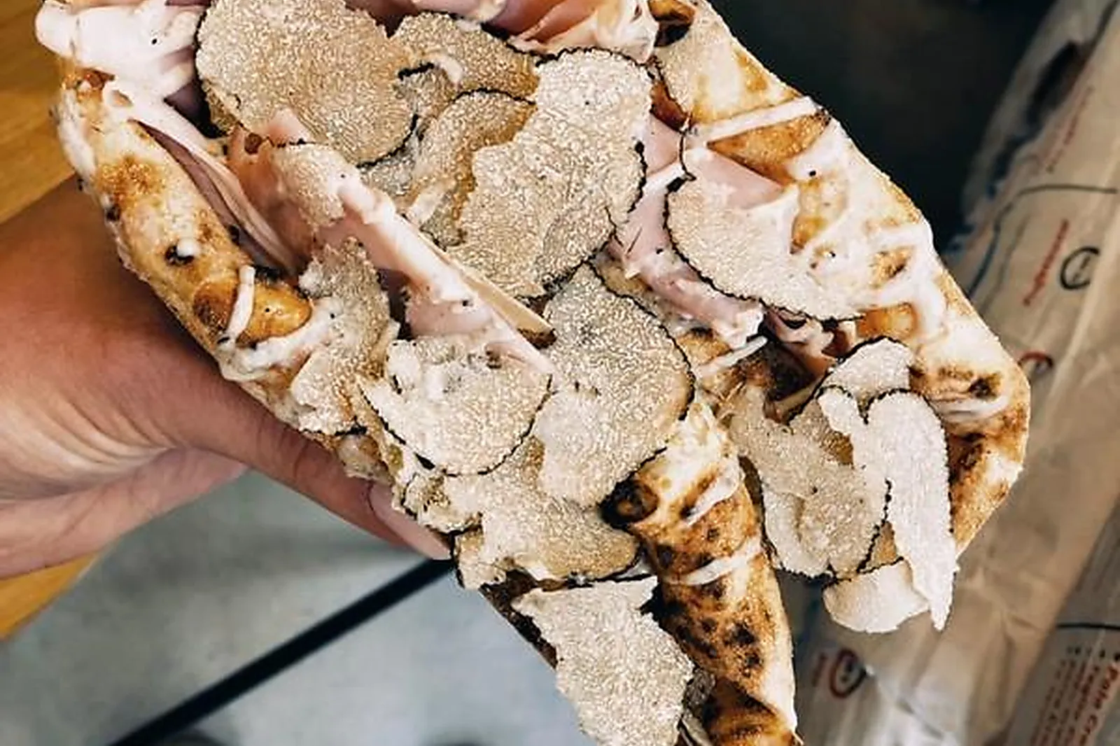 Auvergne-Rhône-Alpes, TRAITEURS - LYON (RHÔNE) : DEALER DE COOK