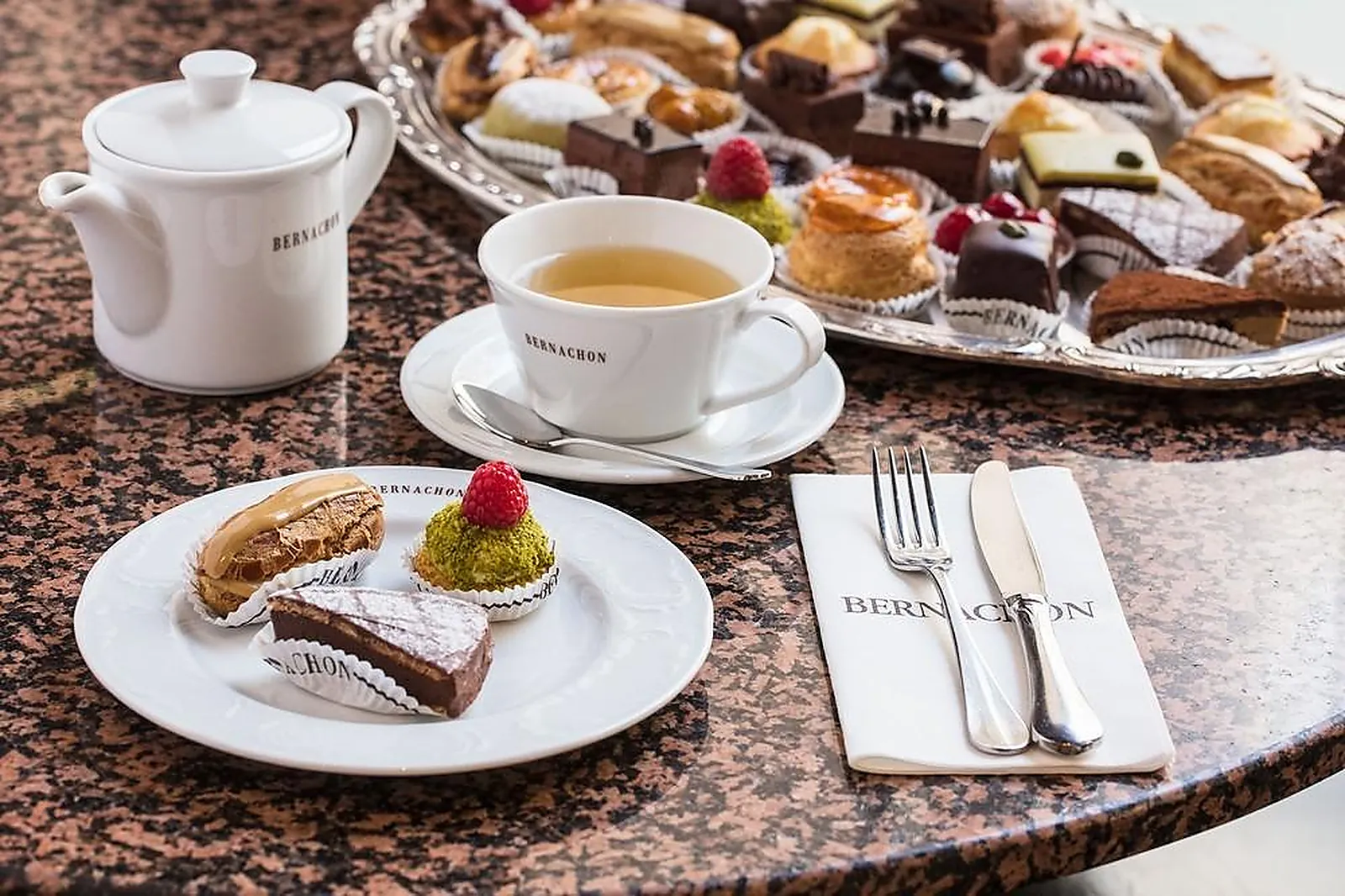 Auvergne-Rhône-Alpes, TRAITEURS - LYON (RHÔNE) : MAISON BERNACHON