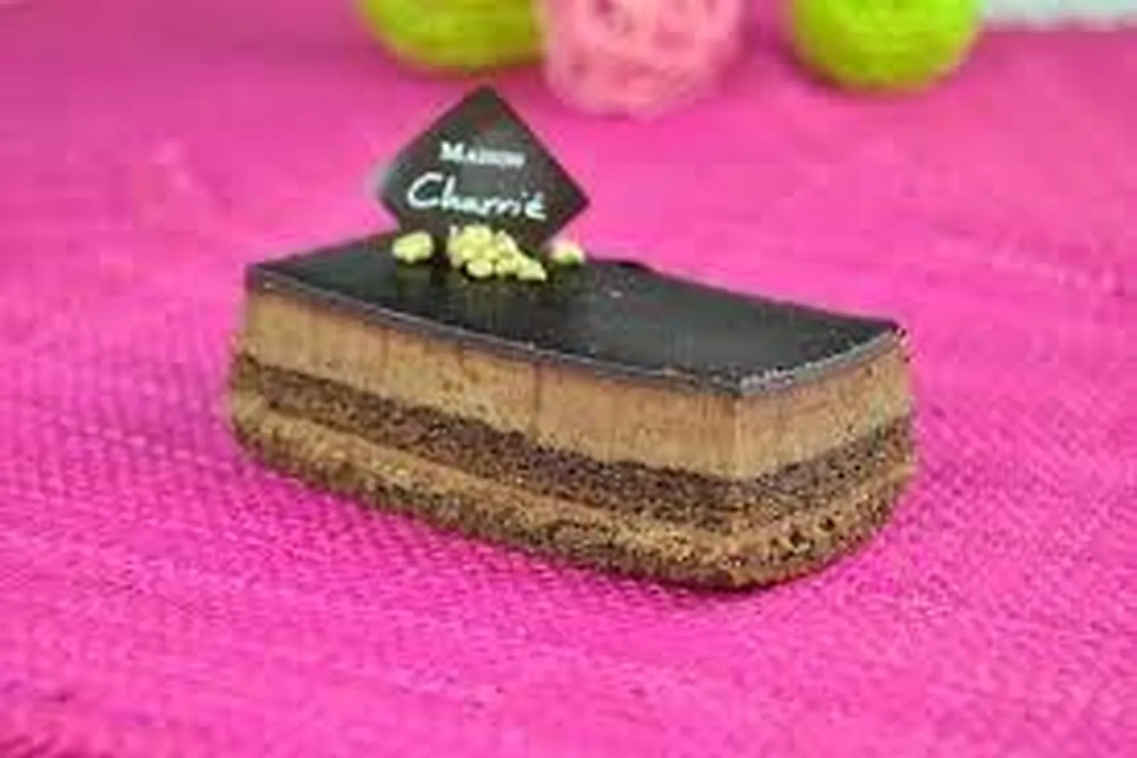 Auvergne-Rhône-Alpes, TRAITEURS - LYON (RHÔNE) : MAISON CHARRIÉ