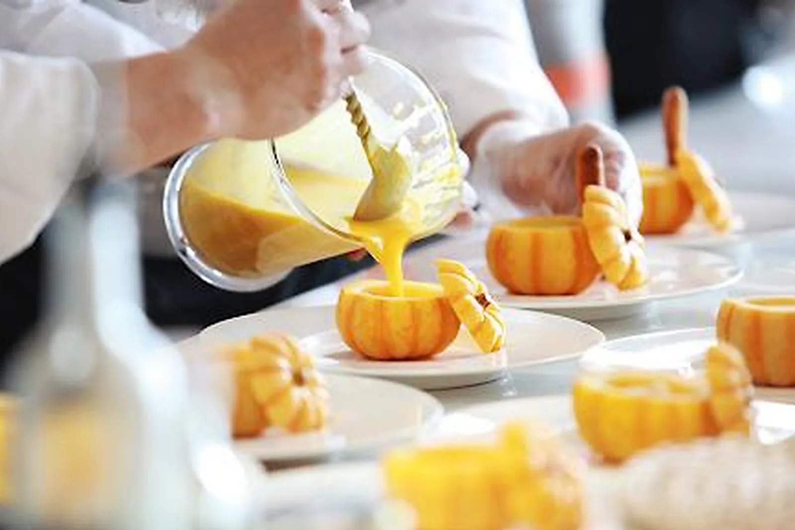 Auvergne-Rhône-Alpes, TRAITEURS - LYON (RHÔNE) : OLIVIER MALINGRÉAU